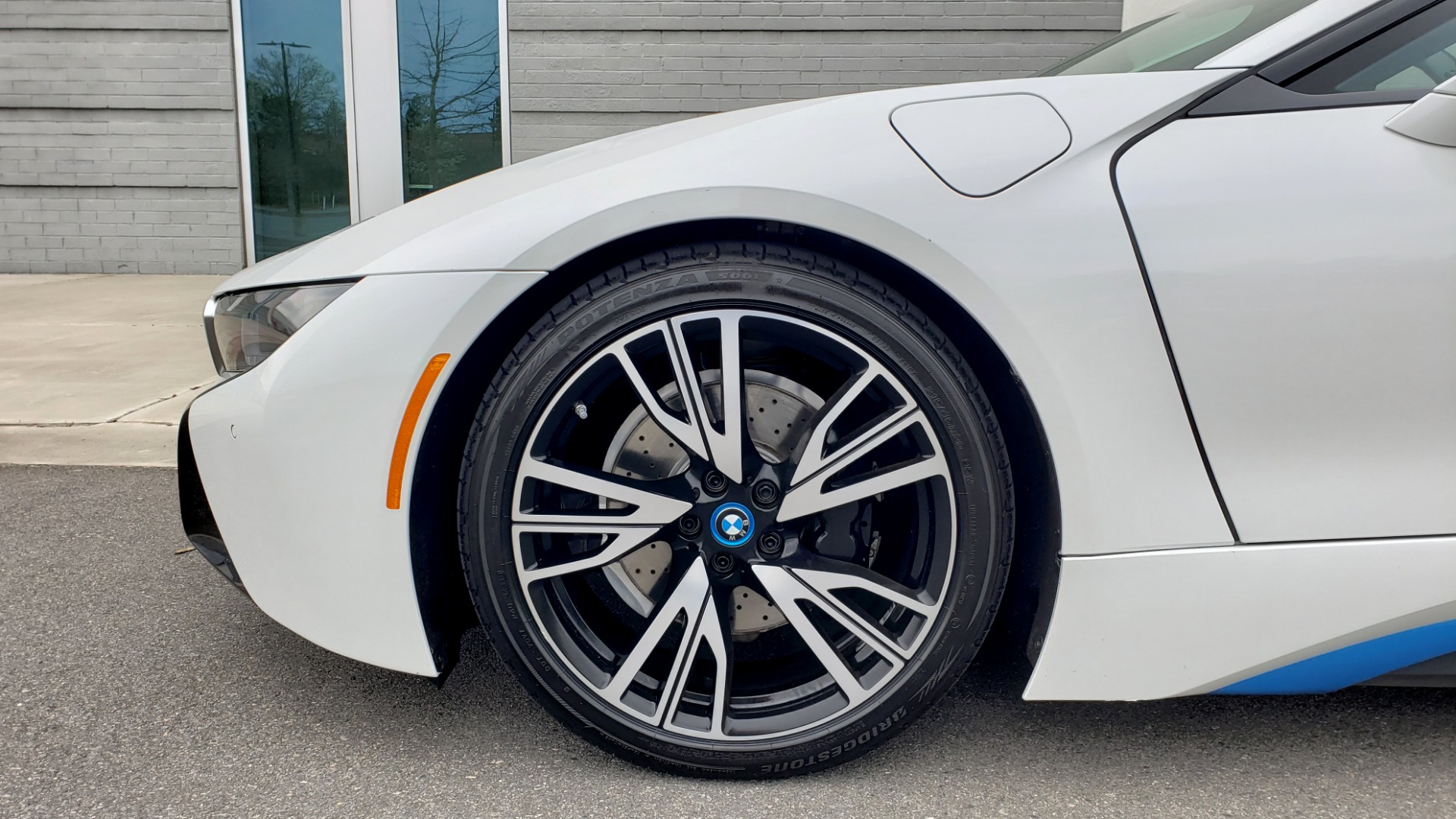 Used 2016 BMW i8 COUPE / GIGA WORLD / NAV / HUD / 20IN WHEELS / REARVIEW for sale Sold at Formula Imports in Charlotte NC 28227 71