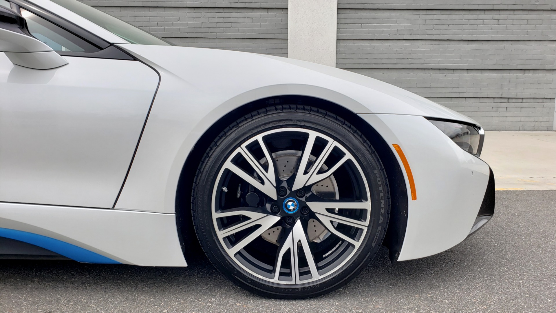 Used 2016 BMW i8 COUPE / GIGA WORLD / NAV / HUD / 20IN WHEELS / REARVIEW for sale Sold at Formula Imports in Charlotte NC 28227 74
