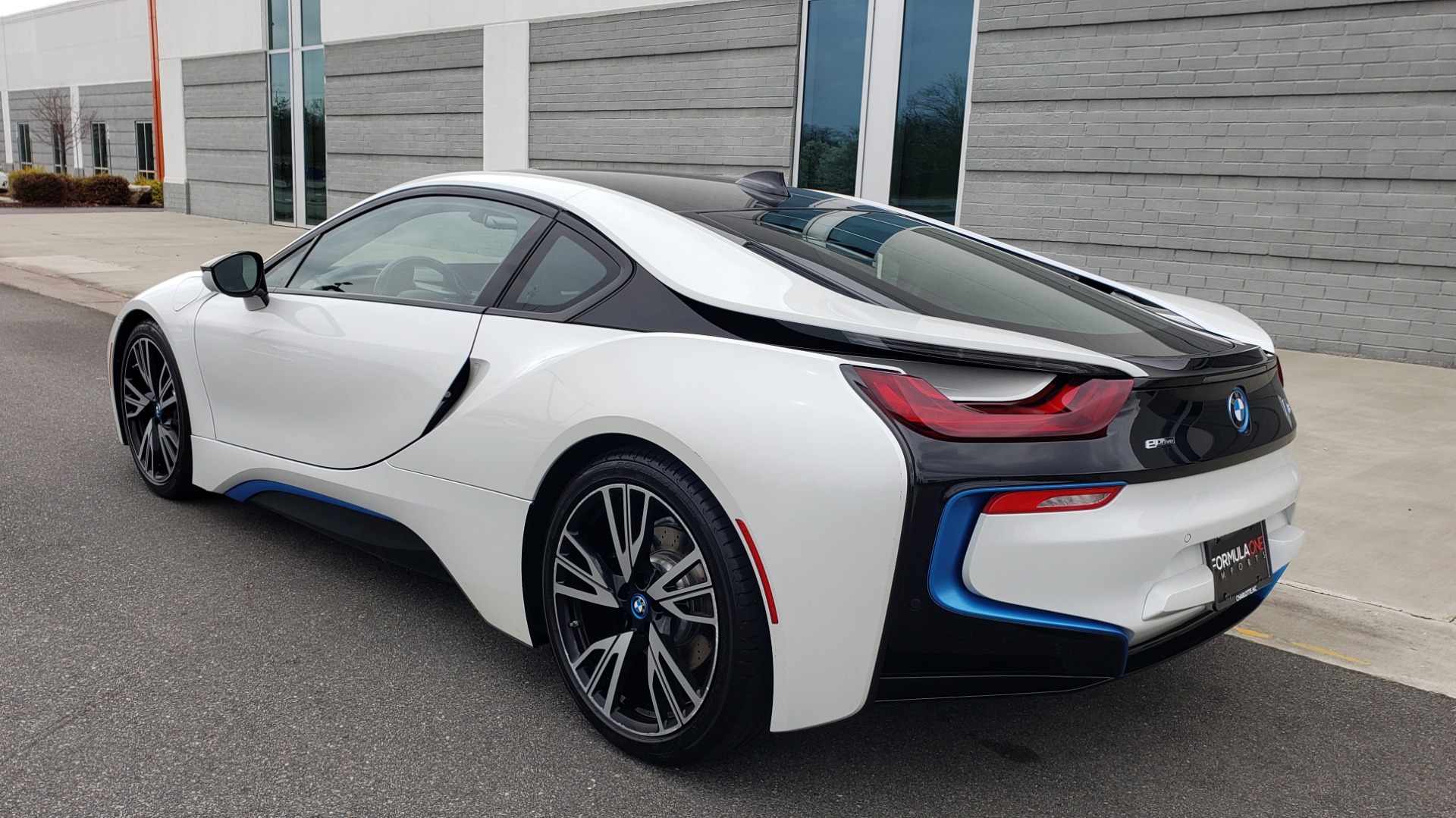 Used 2016 BMW i8 COUPE / GIGA WORLD / NAV / HUD / 20IN WHEELS / REARVIEW for sale Sold at Formula Imports in Charlotte NC 28227 8