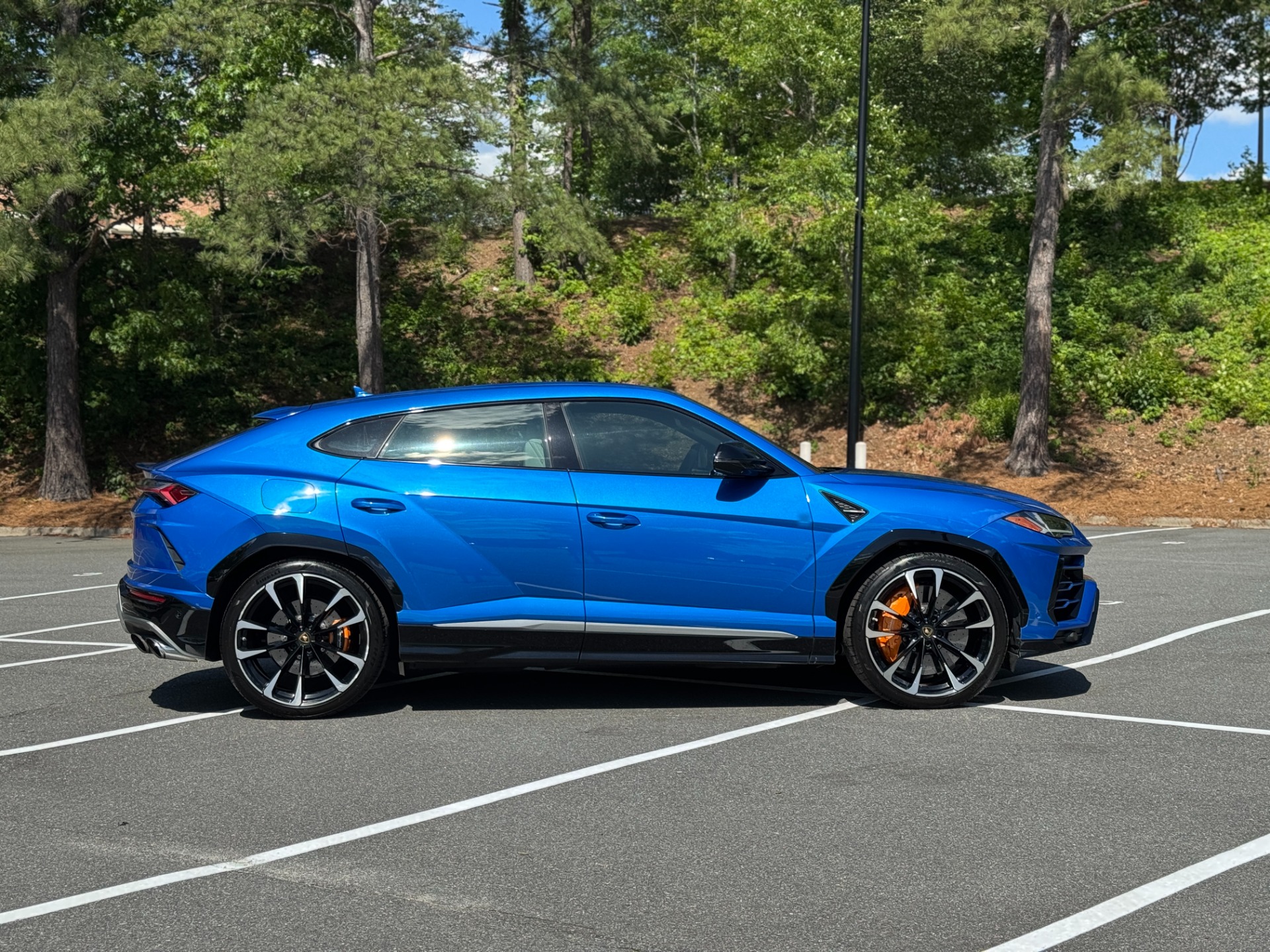 Used 2019 Lamborghini Urus ADVANCED 3D SOUND / 23IN WHEELS / ADAS for sale $162,000 at Formula Imports in Charlotte NC 28227 14