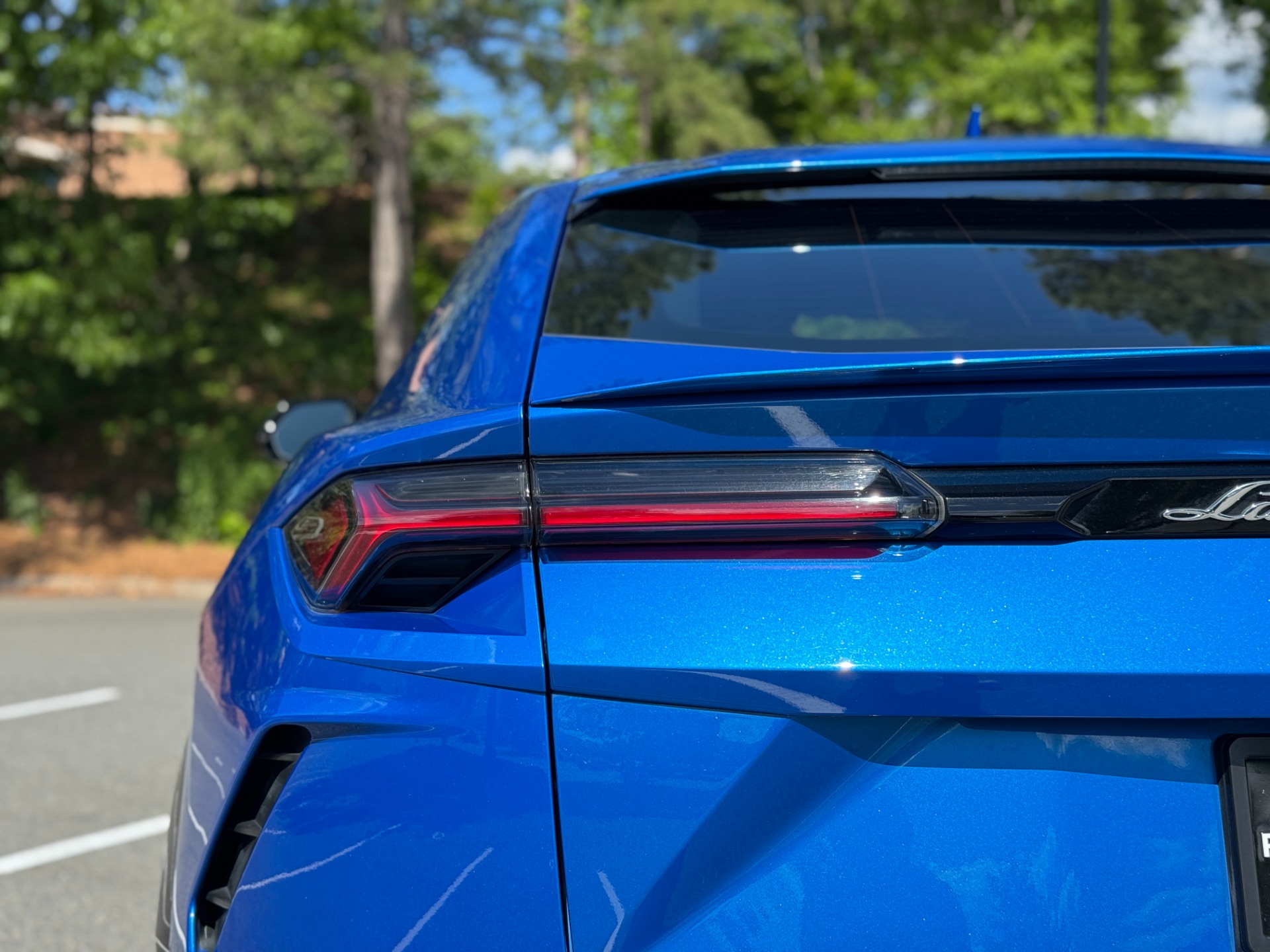 Used 2019 Lamborghini Urus ADVANCED 3D SOUND / 23IN WHEELS / ADAS for sale $162,000 at Formula Imports in Charlotte NC 28227 19
