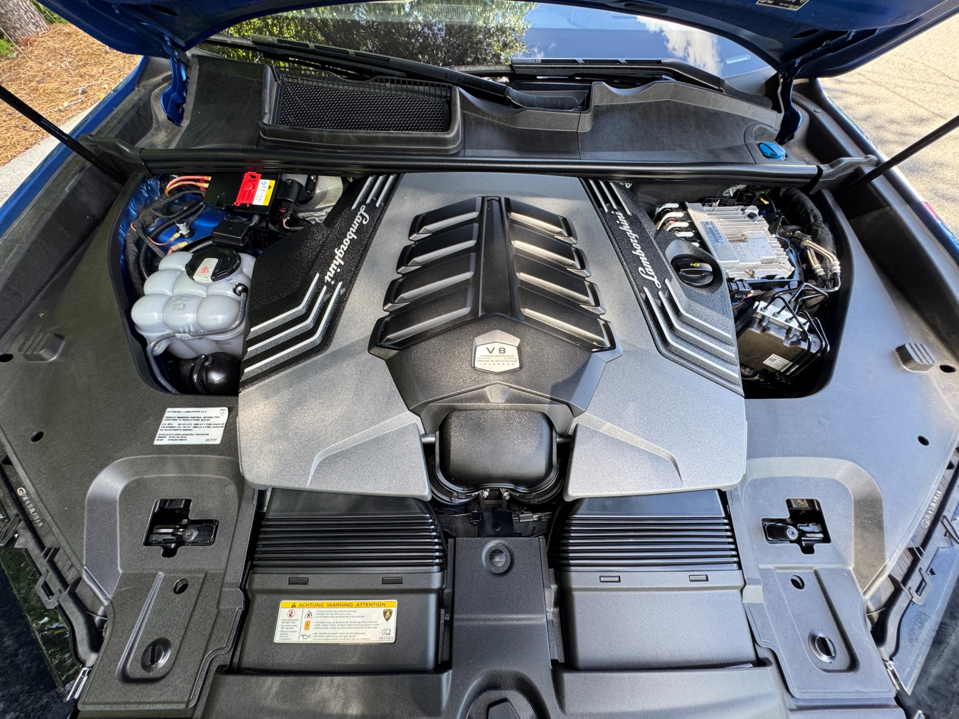 Used 2019 Lamborghini Urus ADVANCED 3D SOUND / 23IN WHEELS / ADAS for sale $162,000 at Formula Imports in Charlotte NC 28227 67