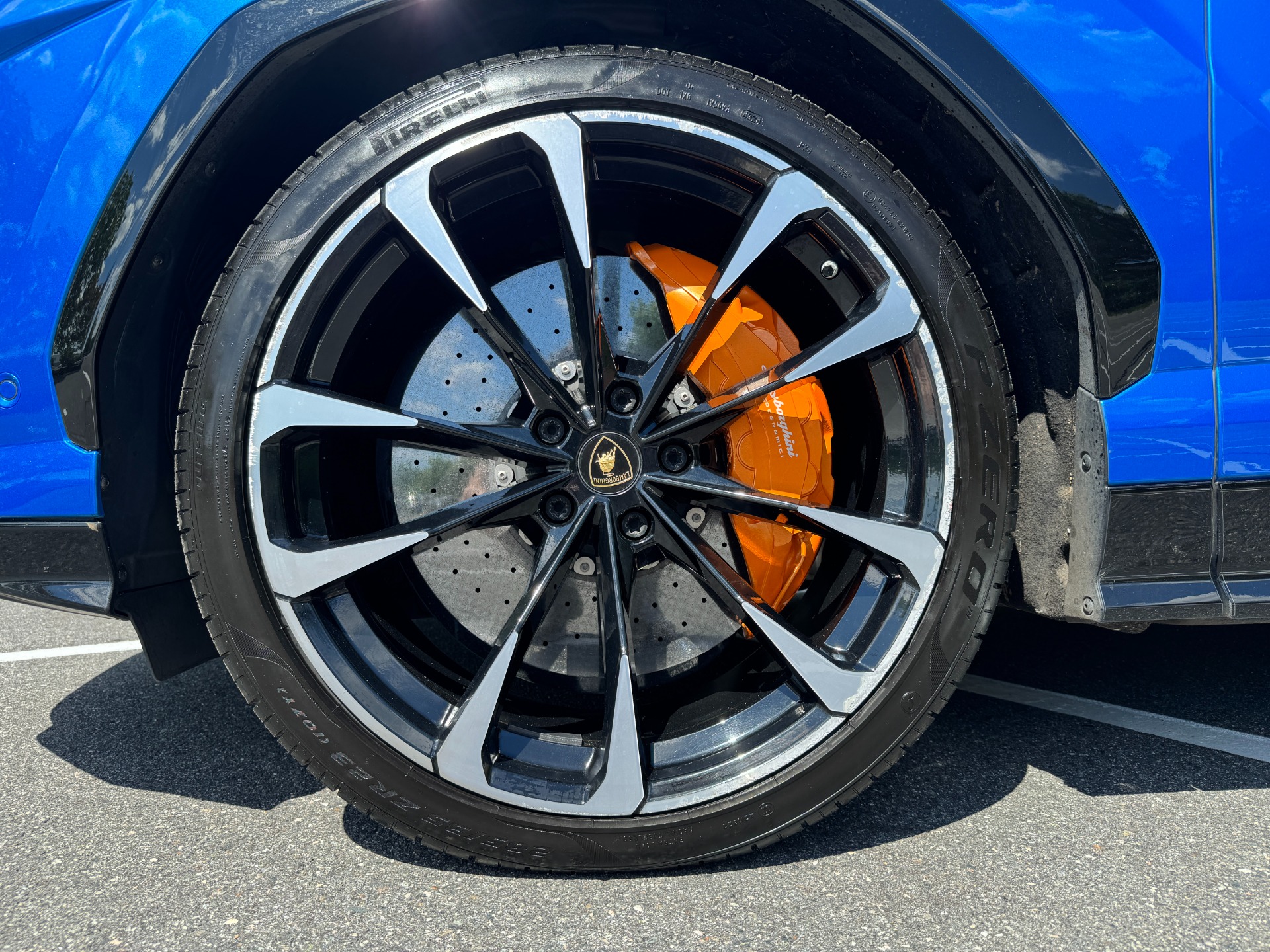 Used 2019 Lamborghini Urus ADVANCED 3D SOUND / 23IN WHEELS / ADAS for sale $162,000 at Formula Imports in Charlotte NC 28227 72
