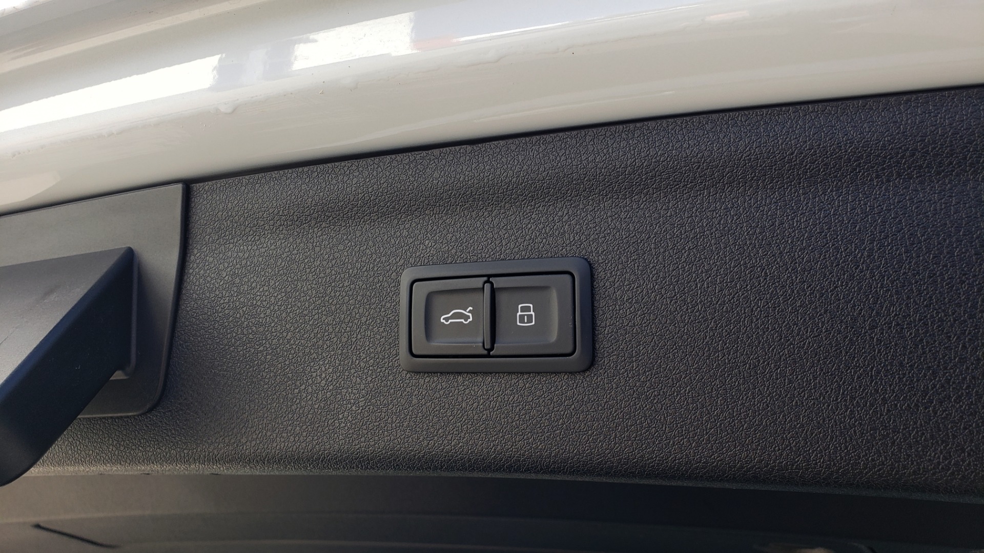 Used 2018 Audi Q3 PREMIUM PLUS 2.0T / SPORT PKG / NAV / BOSE / SUNROOF / REARVIEW for sale Sold at Formula Imports in Charlotte NC 28227 18