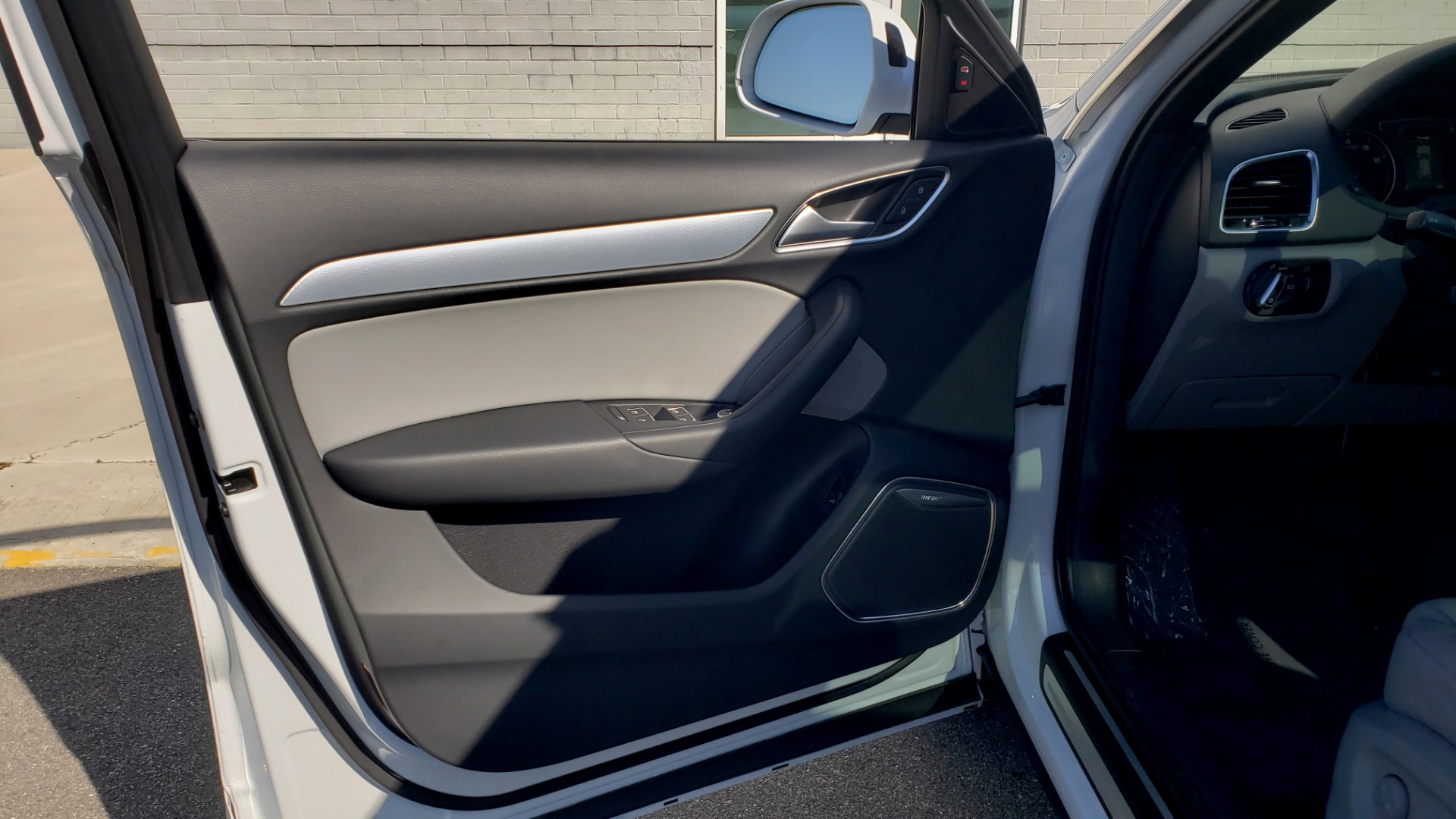 Used 2018 Audi Q3 PREMIUM PLUS 2.0T / SPORT PKG / NAV / BOSE / SUNROOF / REARVIEW for sale Sold at Formula Imports in Charlotte NC 28227 28