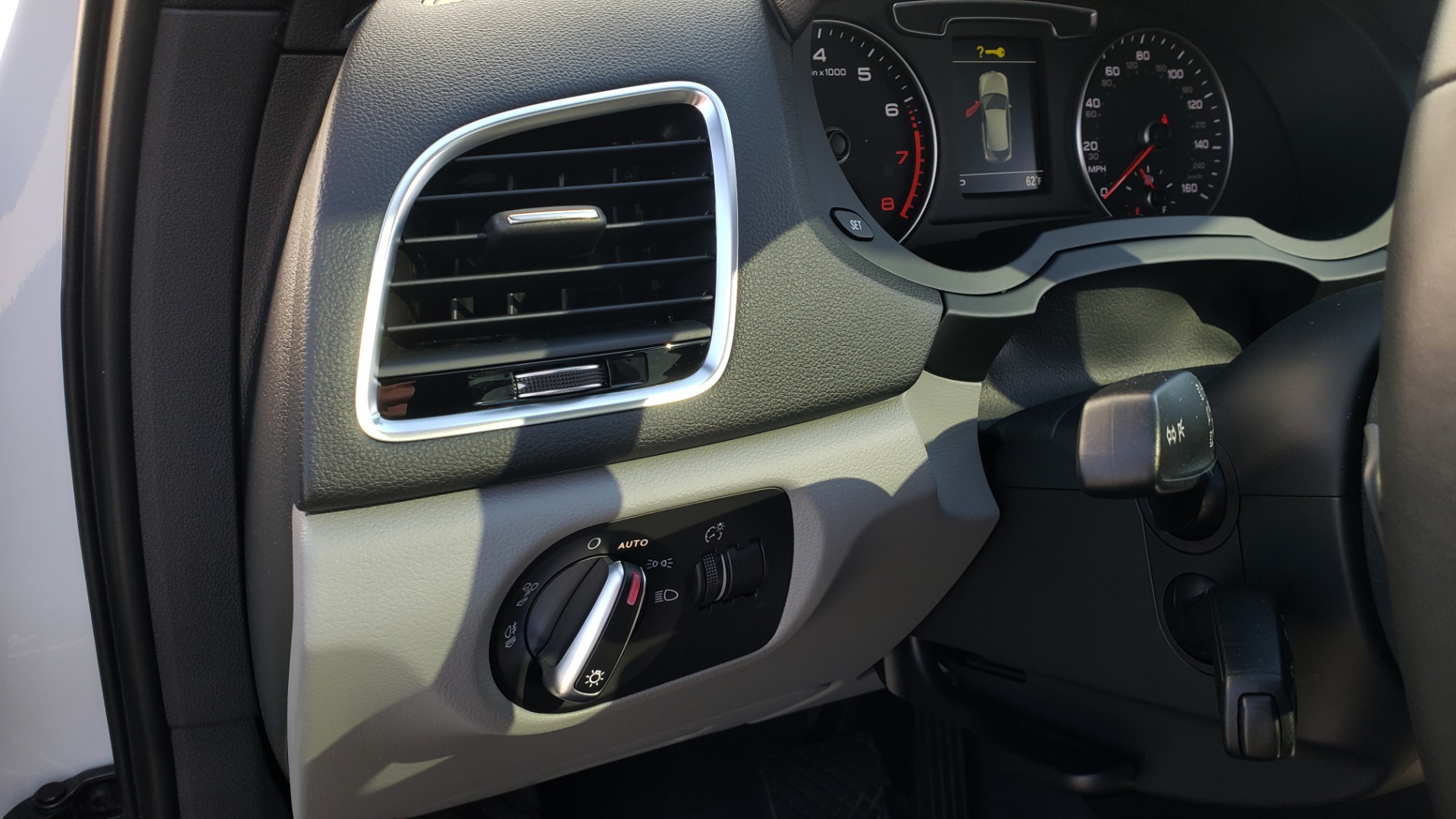 Used 2018 Audi Q3 PREMIUM PLUS 2.0T / SPORT PKG / NAV / BOSE / SUNROOF / REARVIEW for sale Sold at Formula Imports in Charlotte NC 28227 33