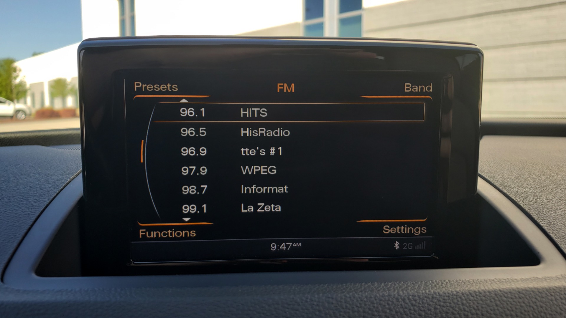 Used 2018 Audi Q3 PREMIUM PLUS 2.0T / SPORT PKG / NAV / BOSE / SUNROOF / REARVIEW for sale Sold at Formula Imports in Charlotte NC 28227 41