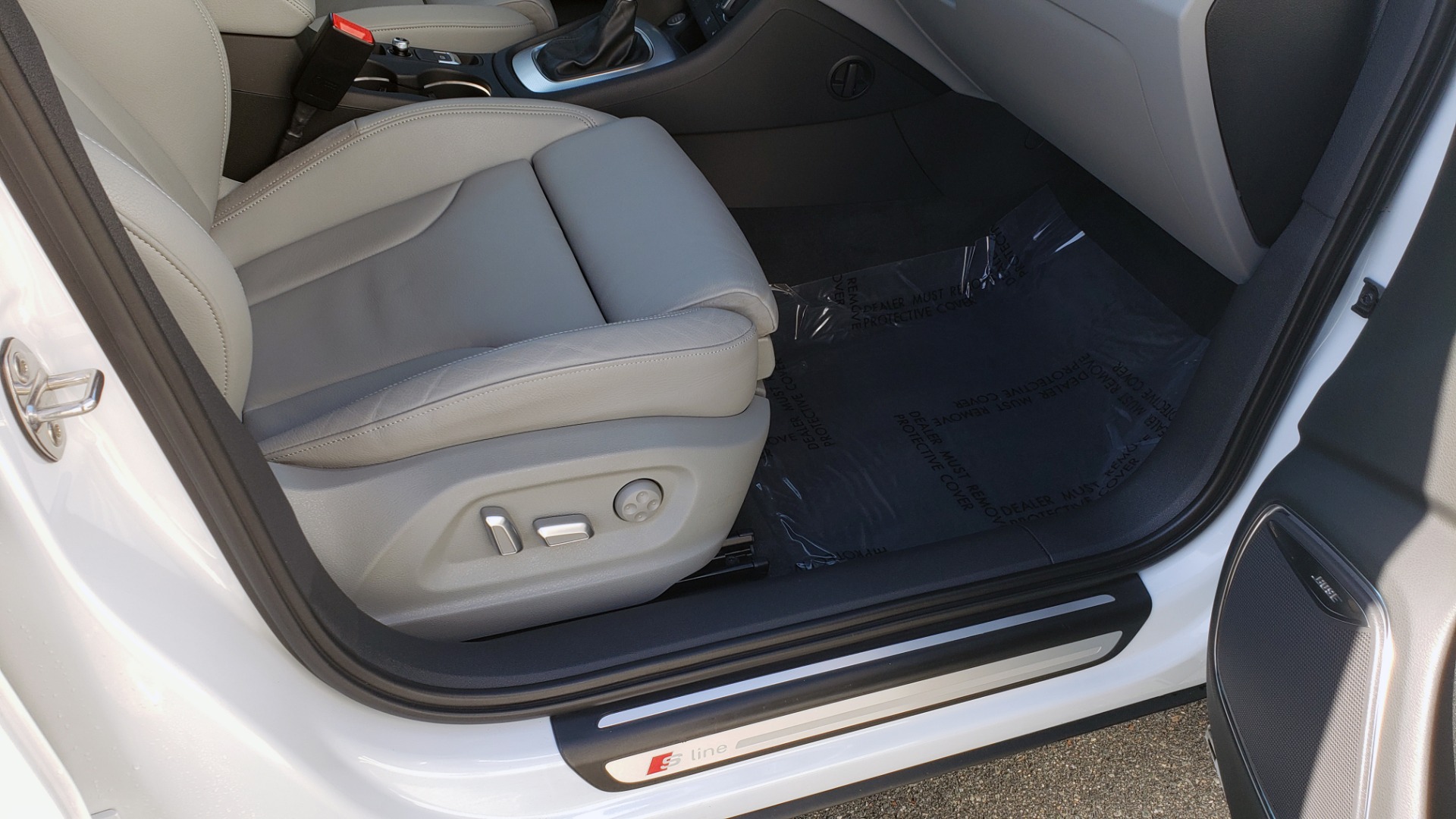 Used 2018 Audi Q3 PREMIUM PLUS 2.0T / SPORT PKG / NAV / BOSE / SUNROOF / REARVIEW for sale Sold at Formula Imports in Charlotte NC 28227 61
