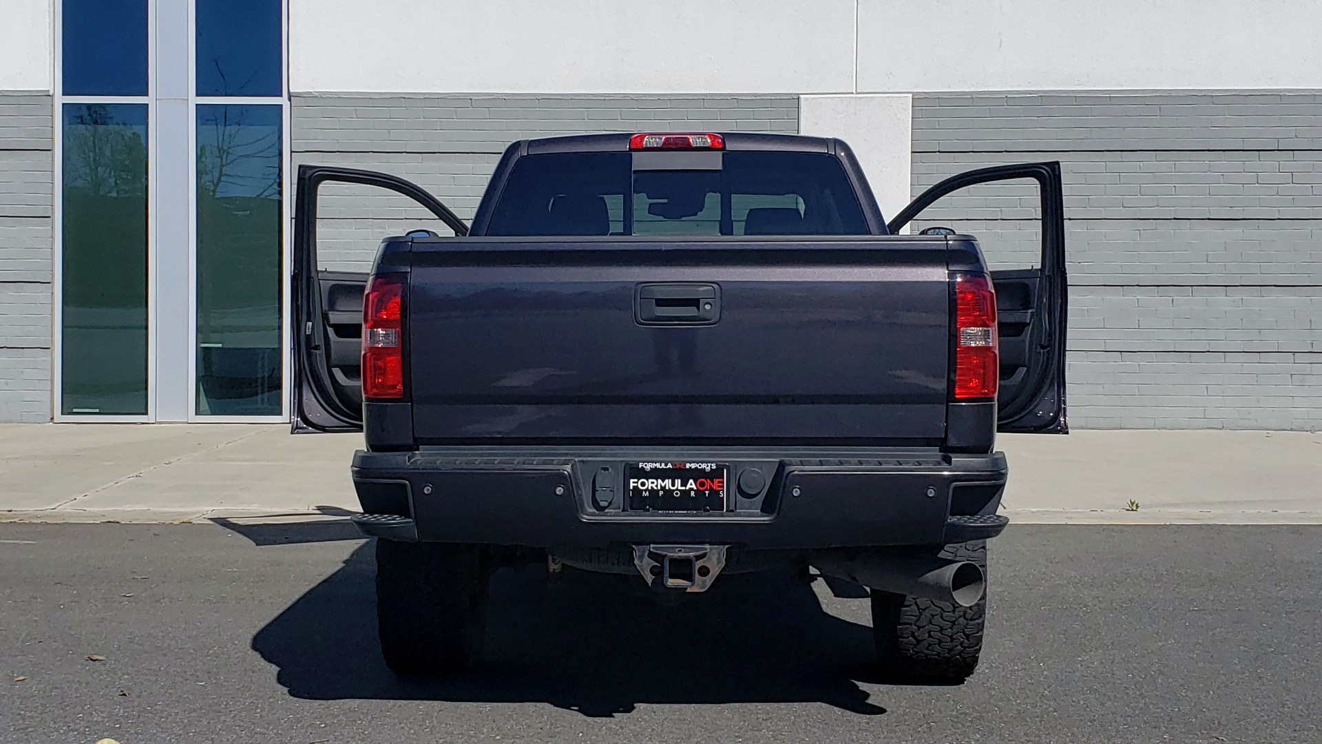 Used 2015 GMC SIERRA 2500HD DENALI 4WD CREWCAB / 6.6L DURAMAX / 6-SPD AUTO / NAV / BOSE for sale Sold at Formula Imports in Charlotte NC 28227 31