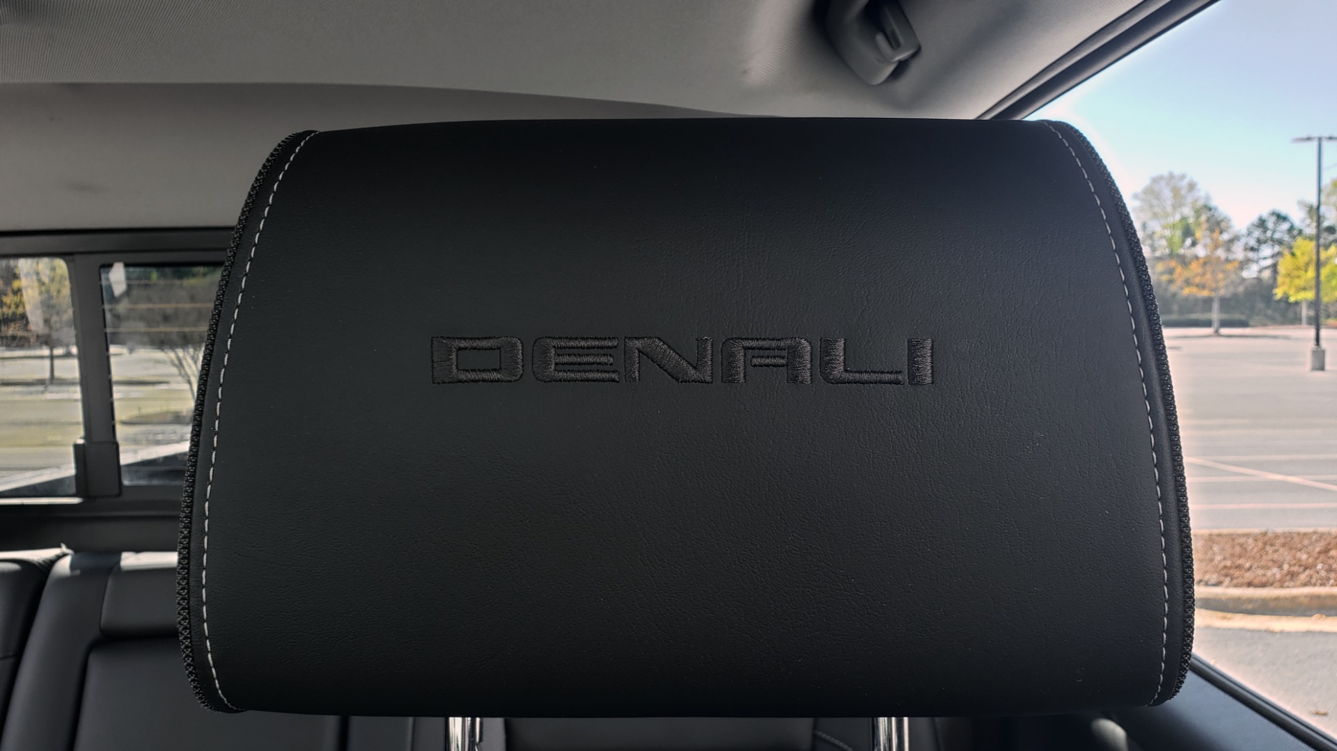 Used 2015 GMC SIERRA 2500HD DENALI 4WD CREWCAB / 6.6L DURAMAX / 6-SPD AUTO / NAV / BOSE for sale Sold at Formula Imports in Charlotte NC 28227 41