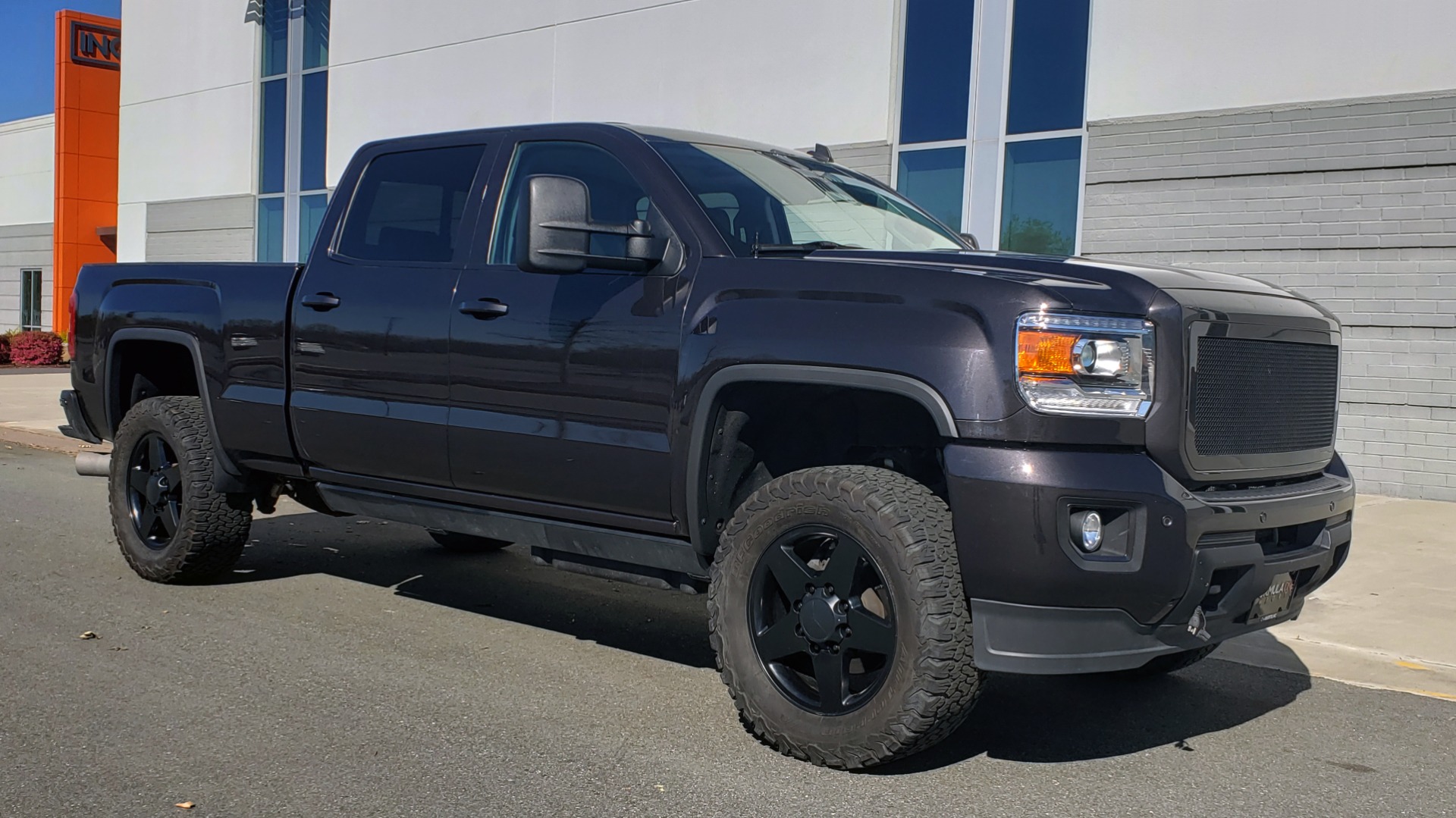 Used 2015 GMC SIERRA 2500HD DENALI 4WD CREWCAB / 6.6L DURAMAX / 6-SPD AUTO / NAV / BOSE for sale Sold at Formula Imports in Charlotte NC 28227 5