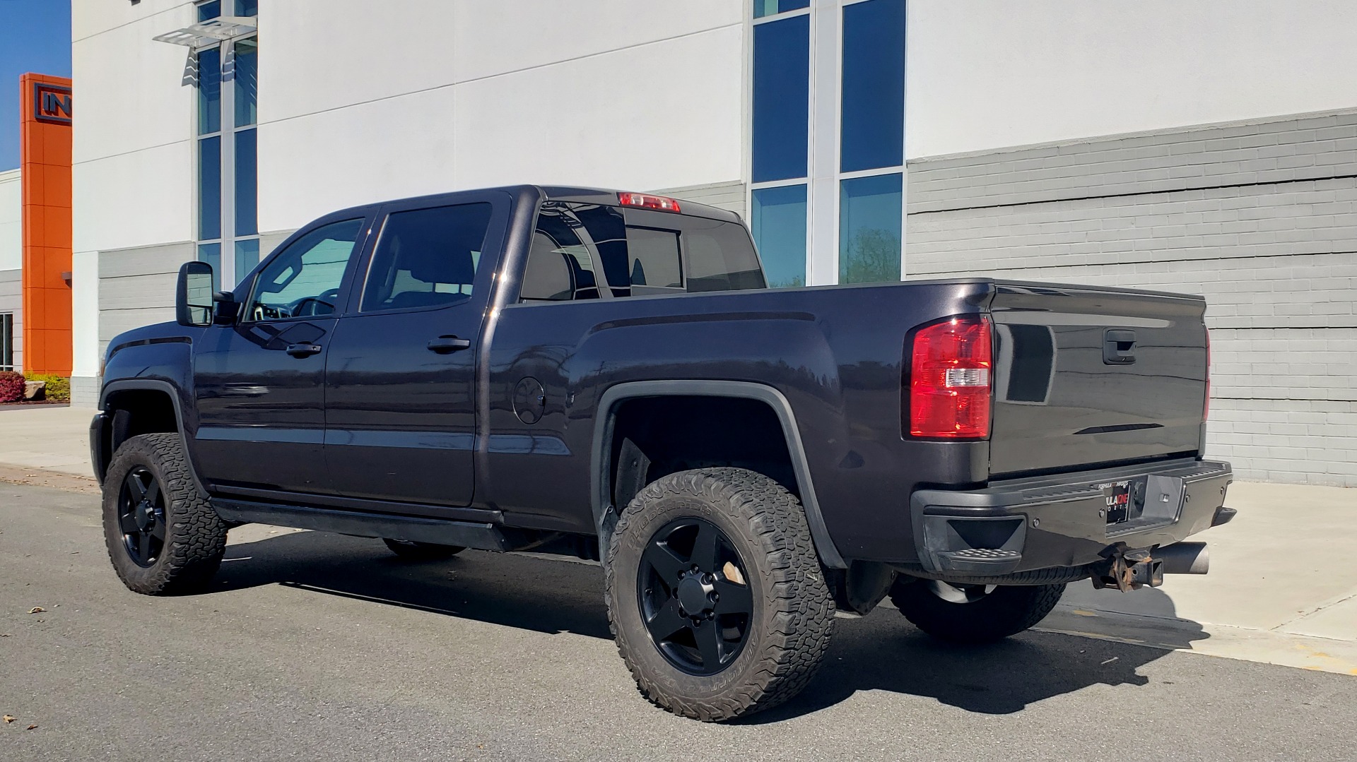 Used 2015 GMC SIERRA 2500HD DENALI 4WD CREWCAB / 6.6L DURAMAX / 6-SPD AUTO / NAV / BOSE for sale Sold at Formula Imports in Charlotte NC 28227 9