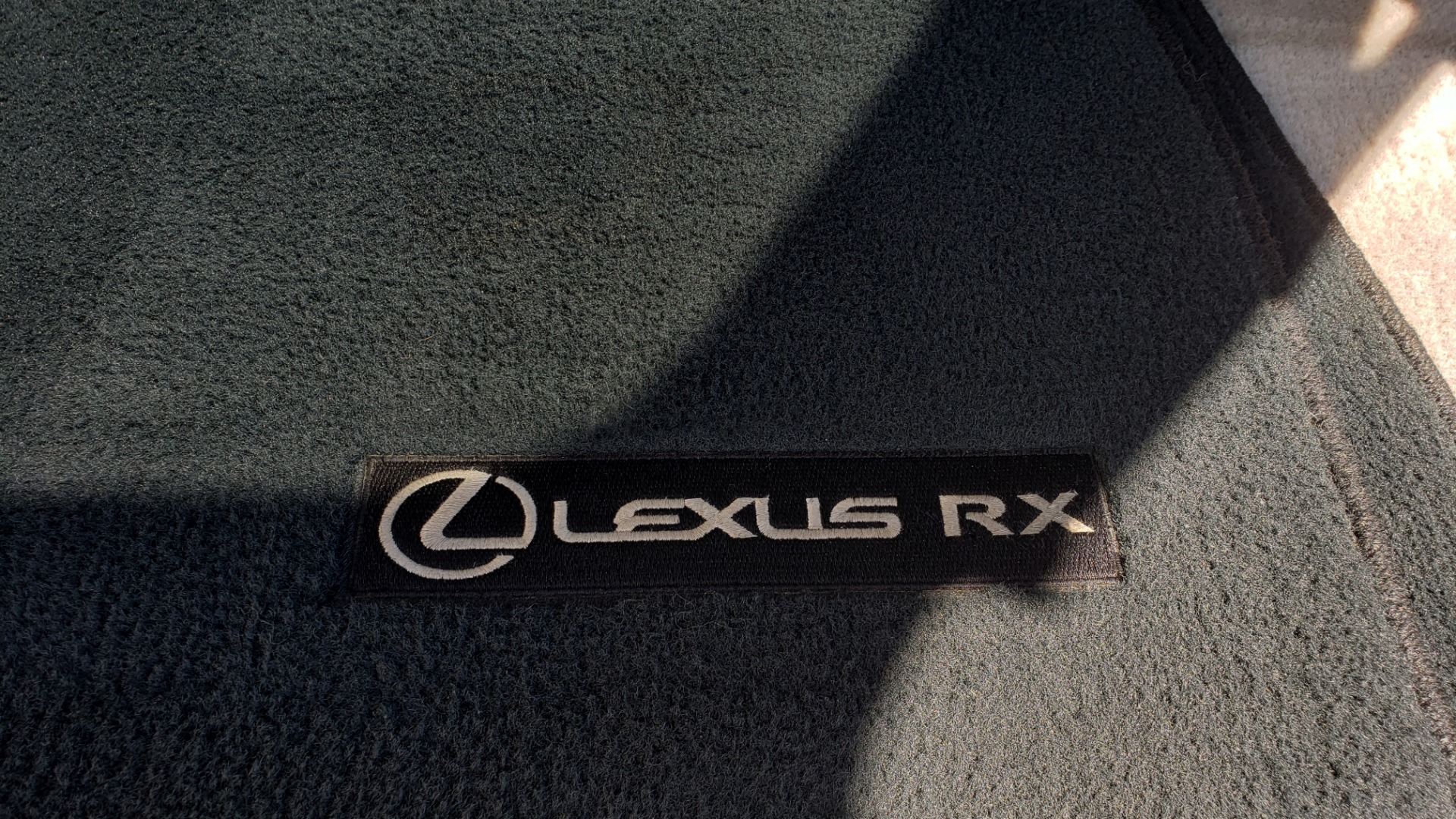 Used 2015 Lexus RX 450H AWD / PREM PKG / NAV / PARK ASST / HUD / BLIND SPOT MONITOR for sale Sold at Formula Imports in Charlotte NC 28227 20
