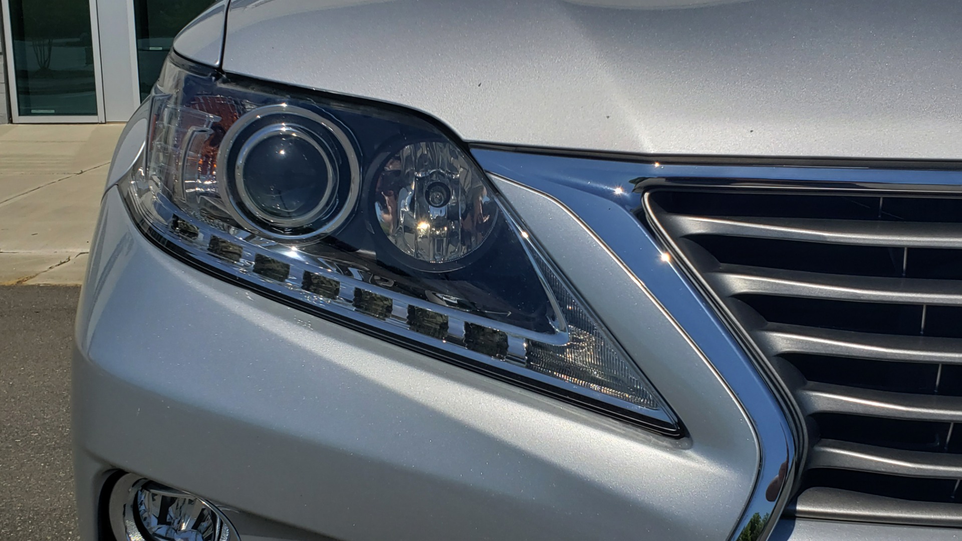 Used 2015 Lexus RX 450H AWD / PREM PKG / NAV / PARK ASST / HUD / BLIND SPOT MONITOR for sale Sold at Formula Imports in Charlotte NC 28227 23