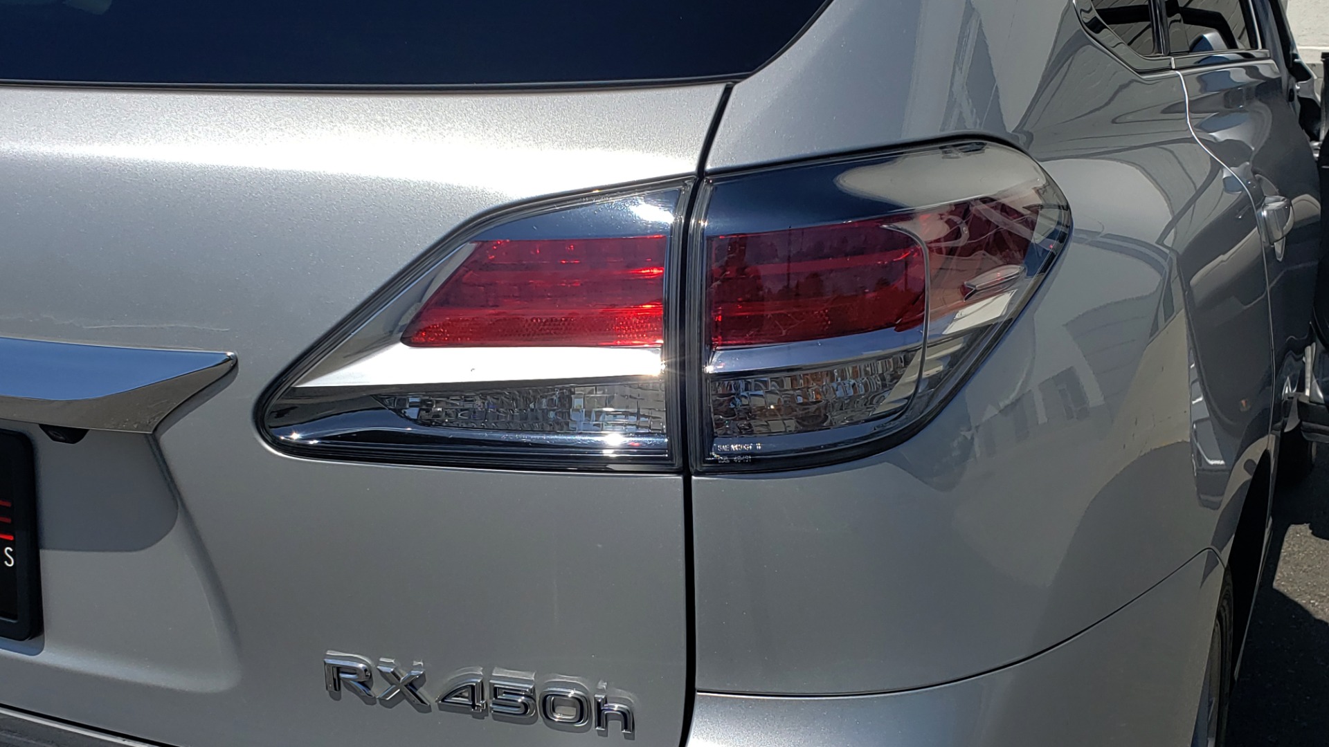 Used 2015 Lexus RX 450H AWD / PREM PKG / NAV / PARK ASST / HUD / BLIND SPOT MONITOR for sale Sold at Formula Imports in Charlotte NC 28227 29