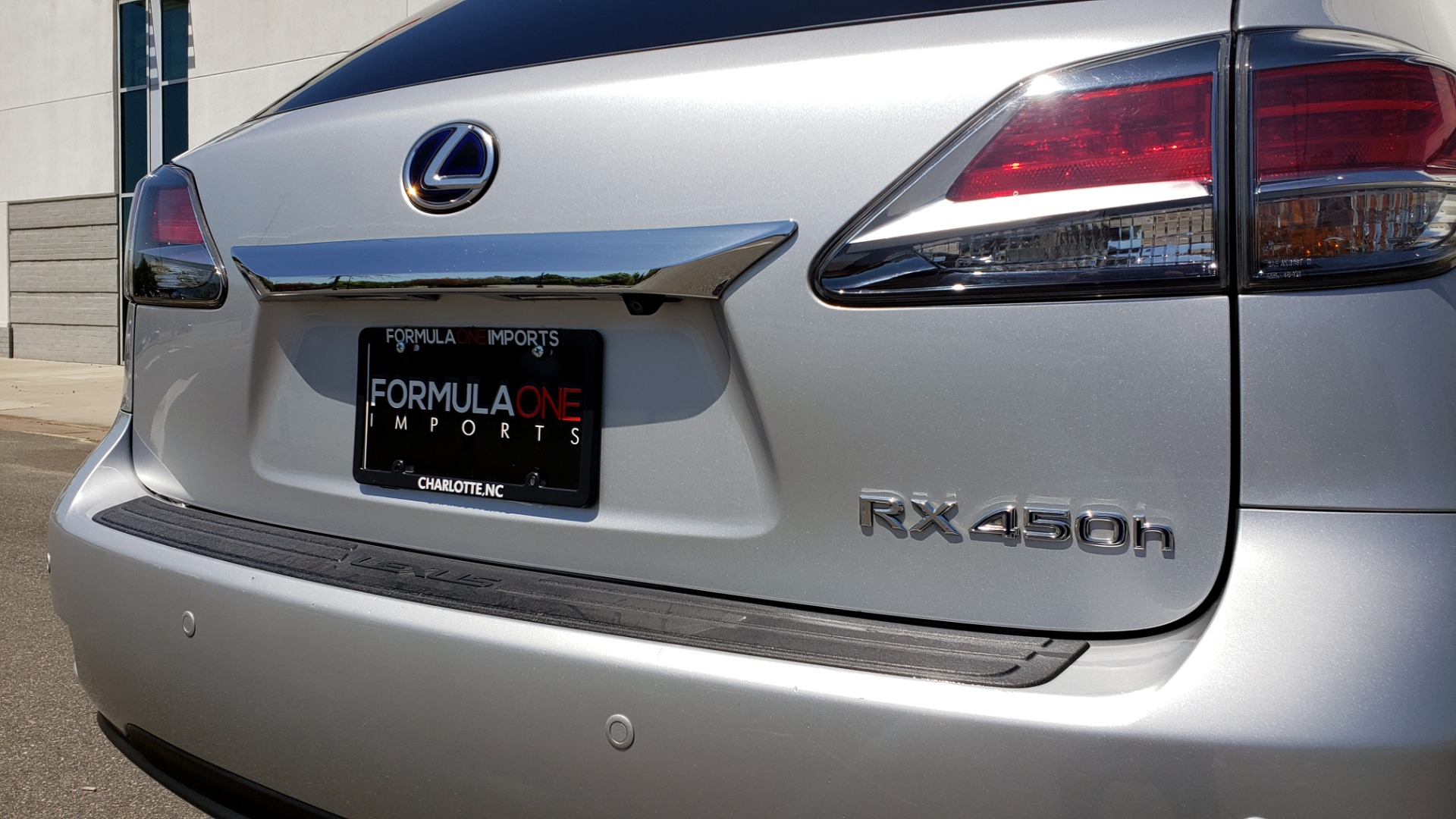 Used 2015 Lexus RX 450H AWD / PREM PKG / NAV / PARK ASST / HUD / BLIND SPOT MONITOR for sale Sold at Formula Imports in Charlotte NC 28227 30