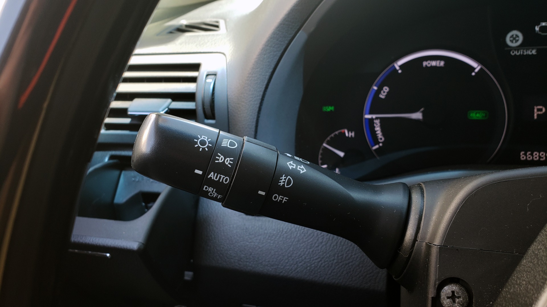 Used 2015 Lexus RX 450H AWD / PREM PKG / NAV / PARK ASST / HUD / BLIND SPOT MONITOR for sale Sold at Formula Imports in Charlotte NC 28227 46
