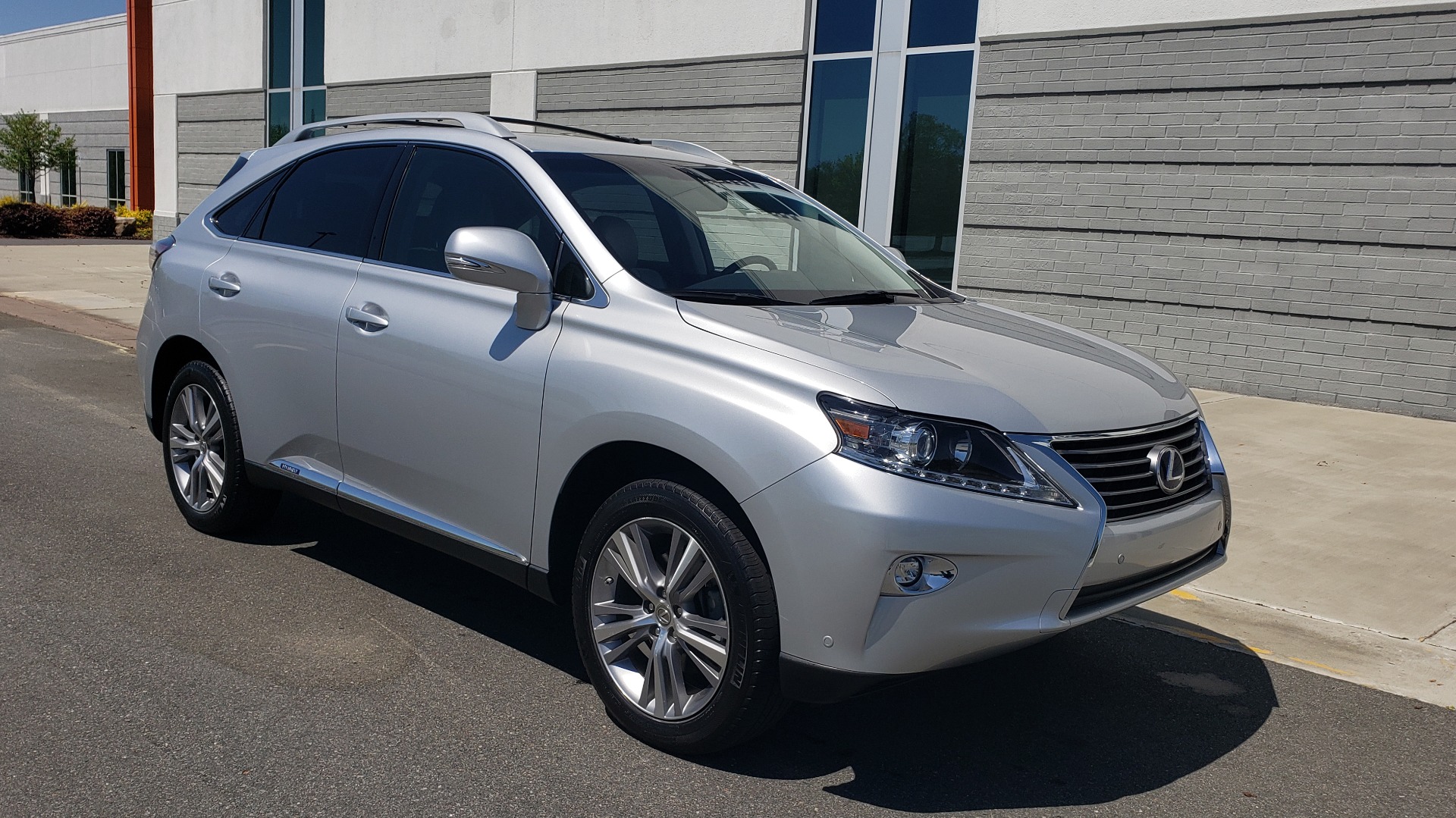 Used 2015 Lexus RX 450H AWD / PREM PKG / NAV / PARK ASST / HUD / BLIND SPOT MONITOR for sale Sold at Formula Imports in Charlotte NC 28227 6