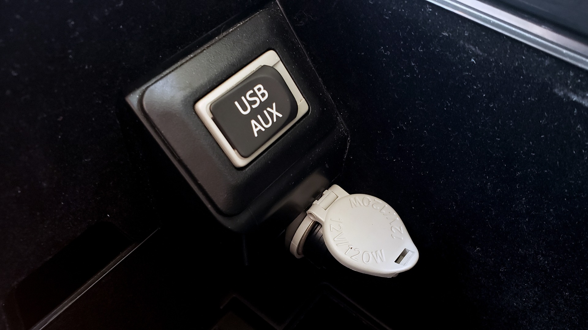 Used 2015 Lexus RX 450H AWD / PREM PKG / NAV / PARK ASST / HUD / BLIND SPOT MONITOR for sale Sold at Formula Imports in Charlotte NC 28227 62