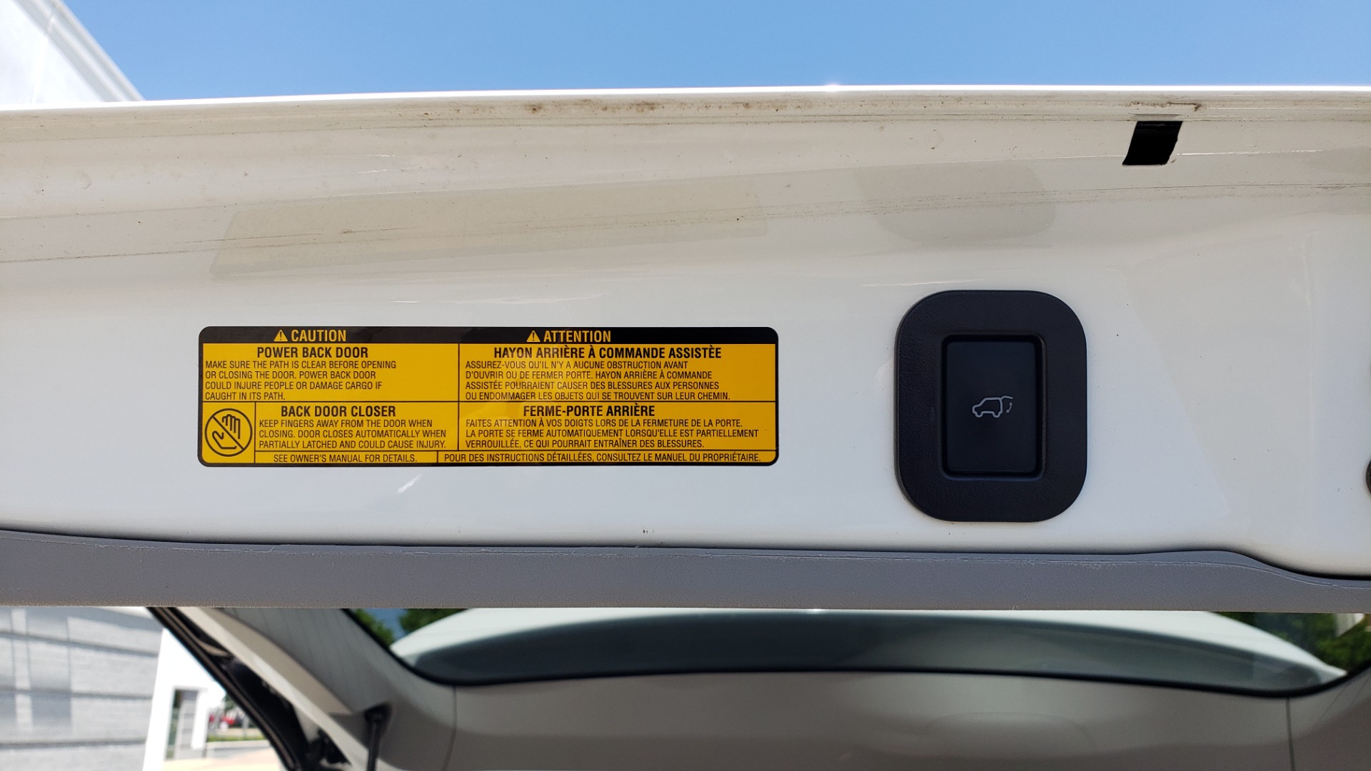 Used 2015 Toyota SIENNA SE 3.5L / FWD / 3-ROWS / 8-PASS / SUNROOF / DVD / REARVIEW for sale Sold at Formula Imports in Charlotte NC 28227 21