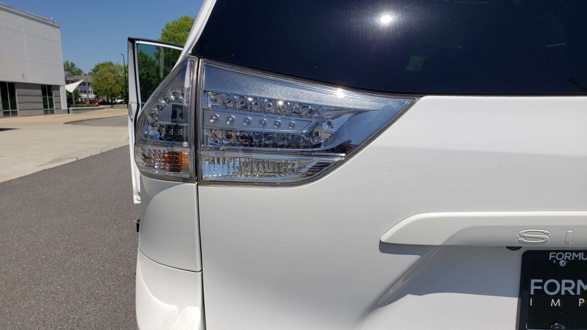 Used 2015 Toyota SIENNA SE 3.5L / FWD / 3-ROWS / 8-PASS / SUNROOF / DVD / REARVIEW for sale Sold at Formula Imports in Charlotte NC 28227 30