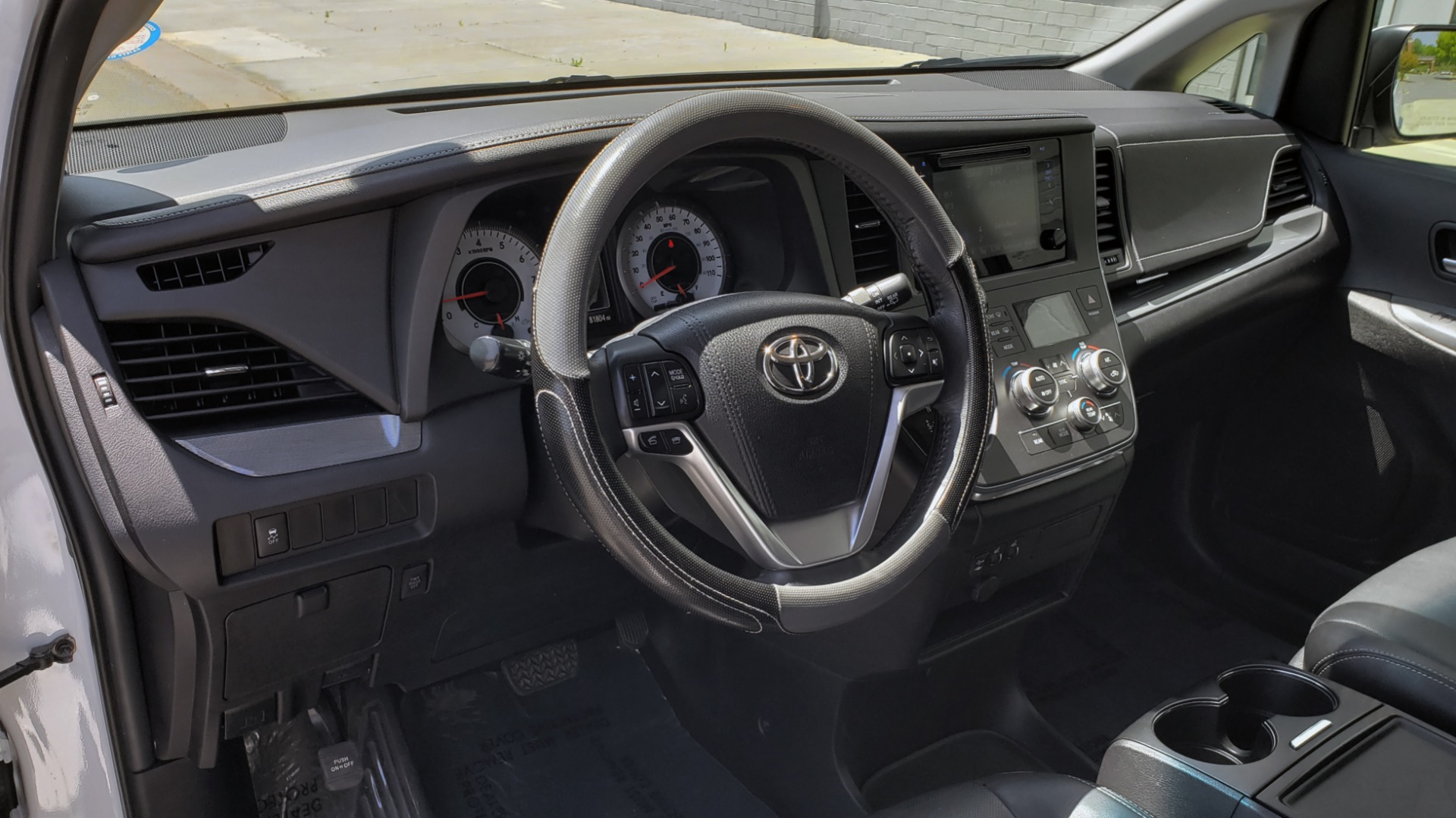 Used 2015 Toyota SIENNA SE 3.5L / FWD / 3-ROWS / 8-PASS / SUNROOF / DVD / REARVIEW for sale Sold at Formula Imports in Charlotte NC 28227 38