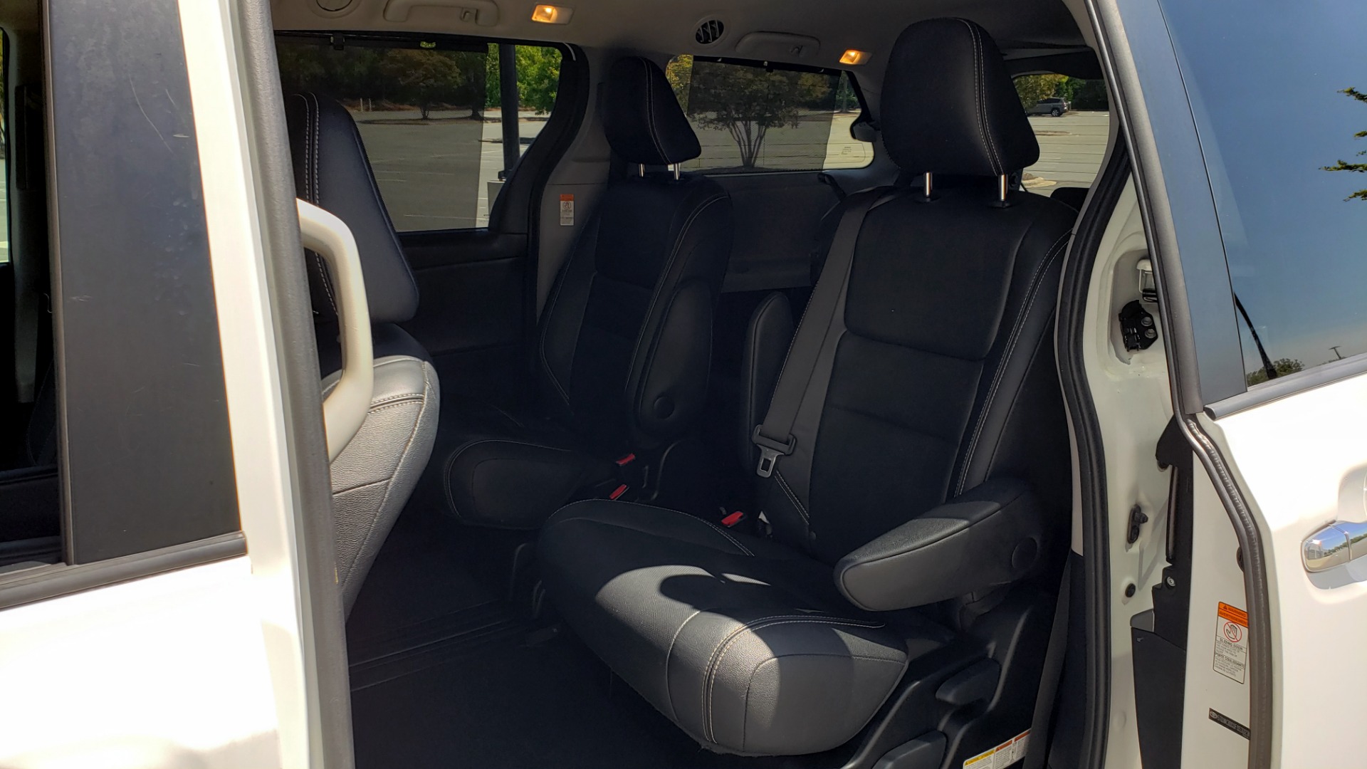 Used 2015 Toyota SIENNA SE 3.5L / FWD / 3-ROWS / 8-PASS / SUNROOF / DVD / REARVIEW for sale Sold at Formula Imports in Charlotte NC 28227 56