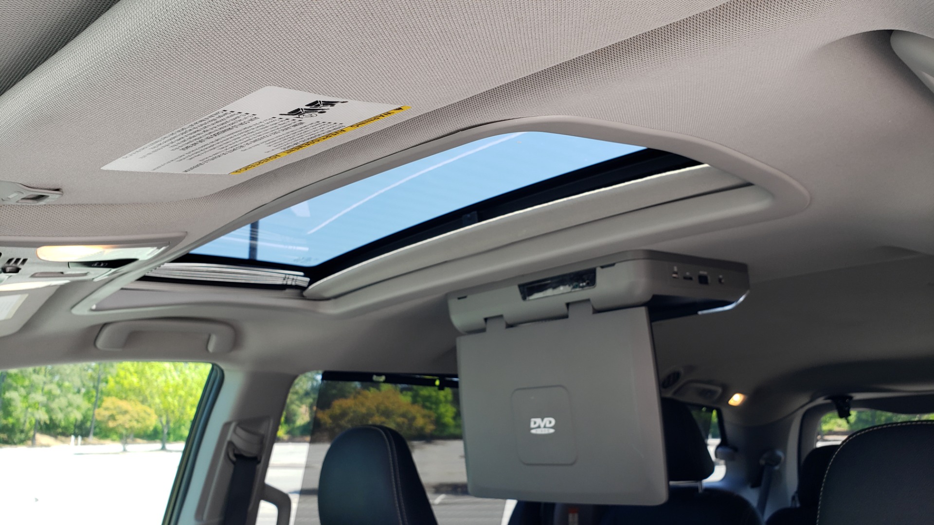 Used 2015 Toyota SIENNA SE 3.5L / FWD / 3-ROWS / 8-PASS / SUNROOF / DVD / REARVIEW for sale Sold at Formula Imports in Charlotte NC 28227 59
