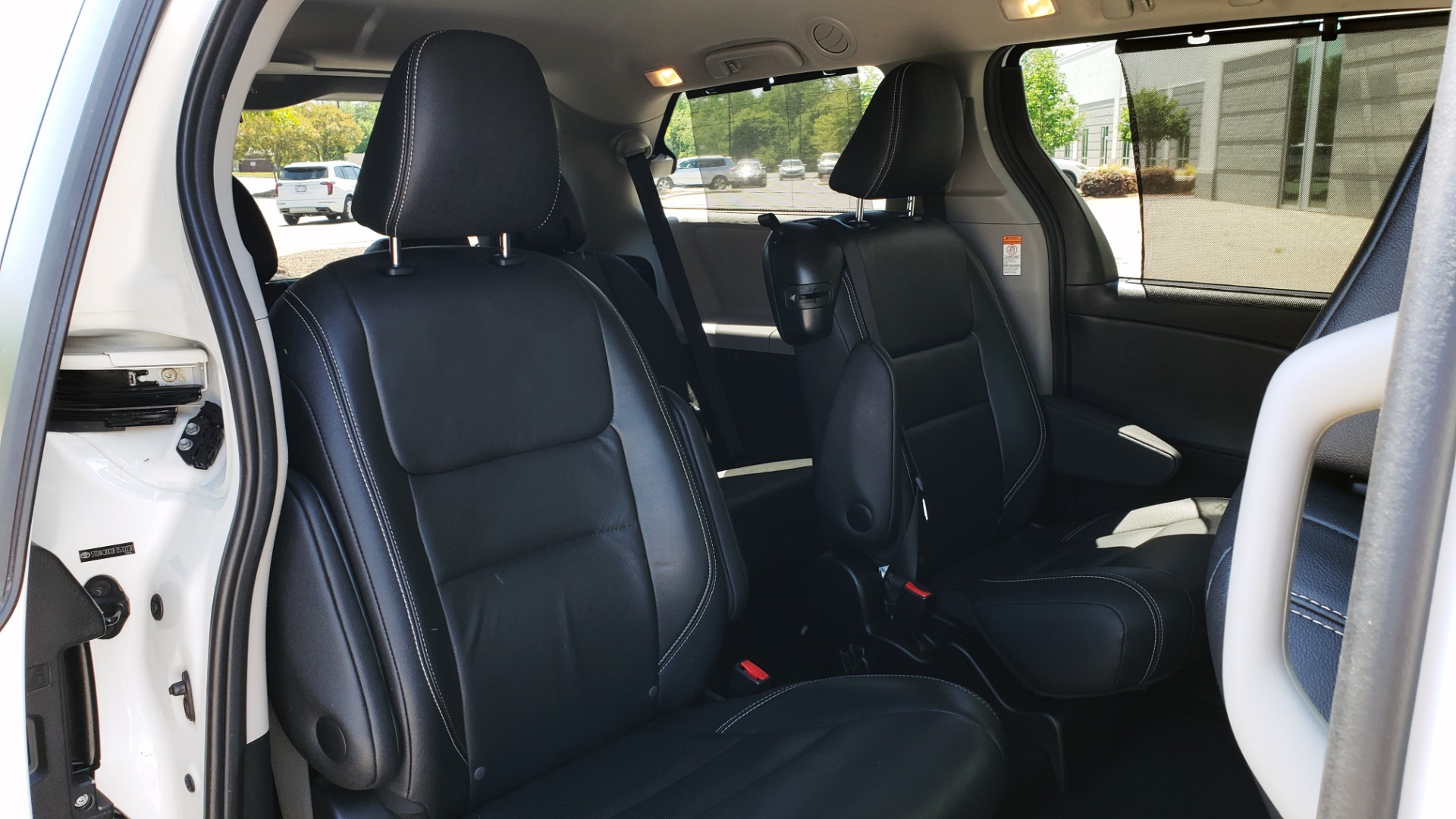 Used 2015 Toyota SIENNA SE 3.5L / FWD / 3-ROWS / 8-PASS / SUNROOF / DVD / REARVIEW for sale Sold at Formula Imports in Charlotte NC 28227 66