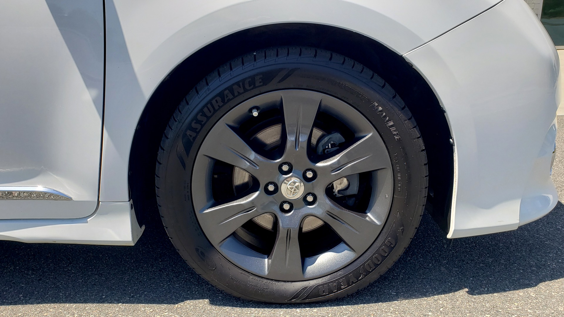 Used 2015 Toyota SIENNA SE 3.5L / FWD / 3-ROWS / 8-PASS / SUNROOF / DVD / REARVIEW for sale Sold at Formula Imports in Charlotte NC 28227 77