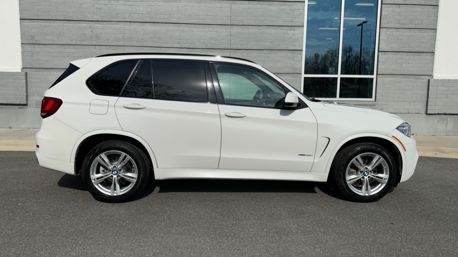 Used 2018 BMW X5 xDrive35i for sale $30,995 at Formula Imports in Charlotte NC 28227 6