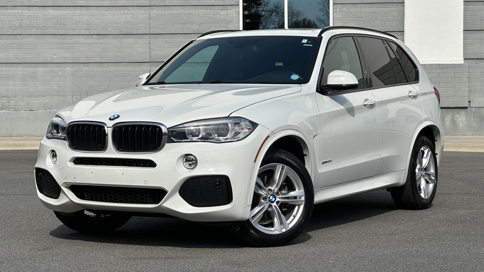 Used 2018 BMW X5 xDrive35i for sale $30,995 at Formula Imports in Charlotte NC 28227 1