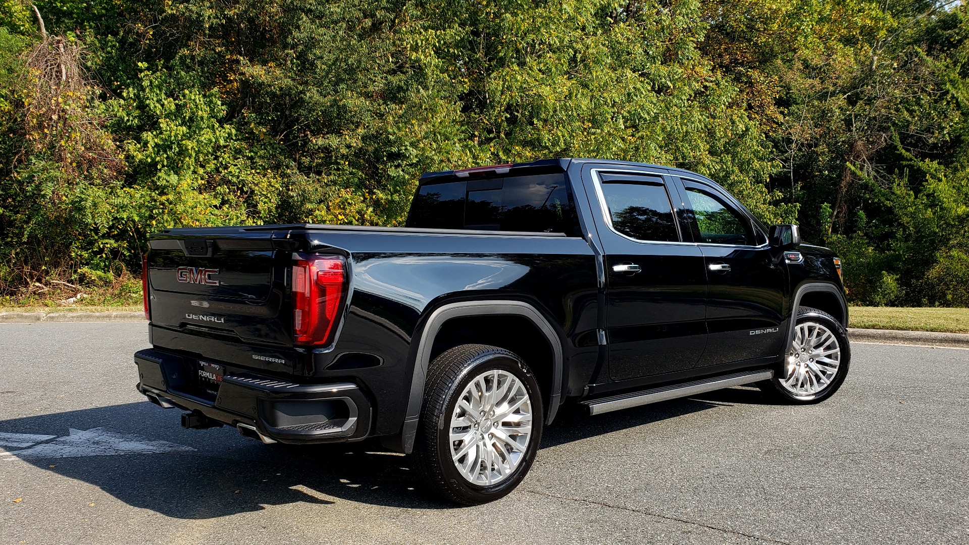 Used 2019 GMC SIERRA 1500 DENALI ULTIMATE 4WD / NAV / TECH PKG / DRVR ALRT for sale Sold at Formula Imports in Charlotte NC 28227 10