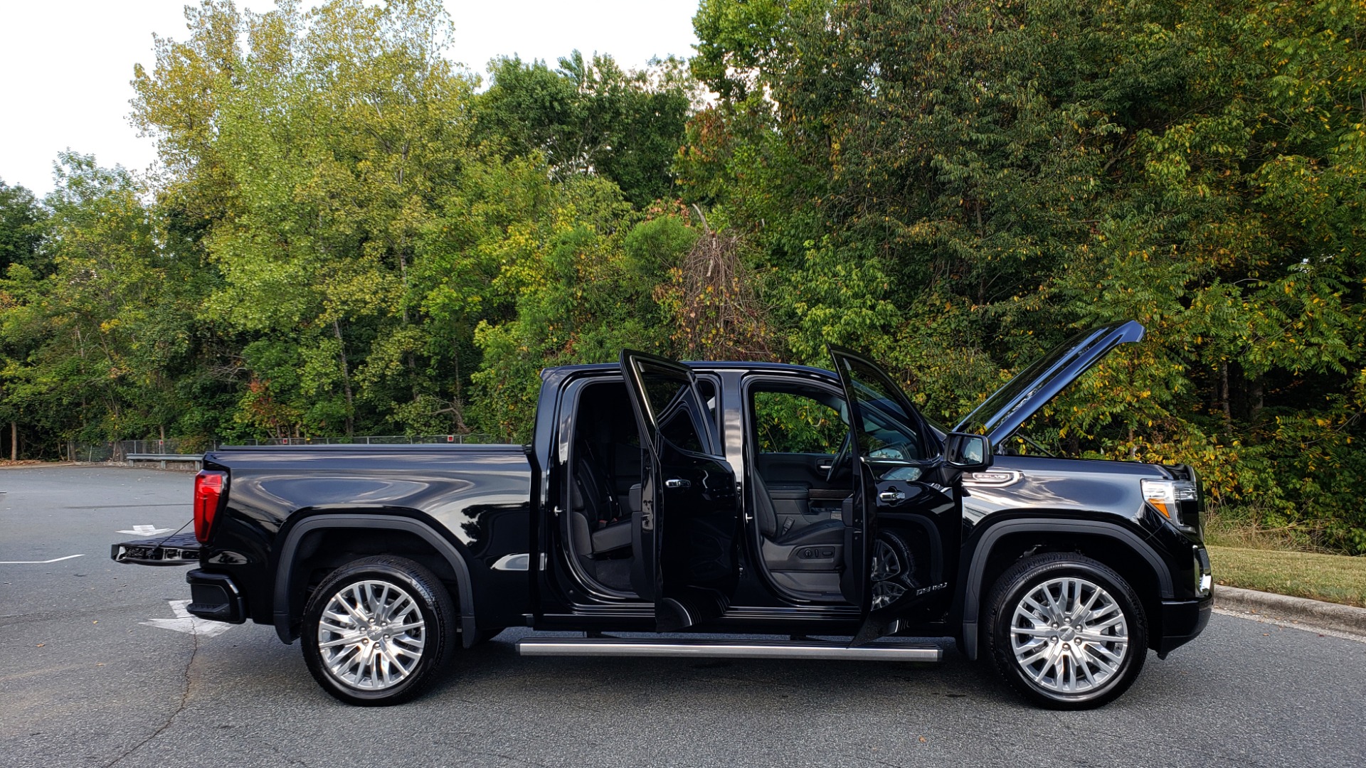 Used 2019 GMC SIERRA 1500 DENALI ULTIMATE 4WD / NAV / TECH PKG / DRVR ALRT for sale Sold at Formula Imports in Charlotte NC 28227 15