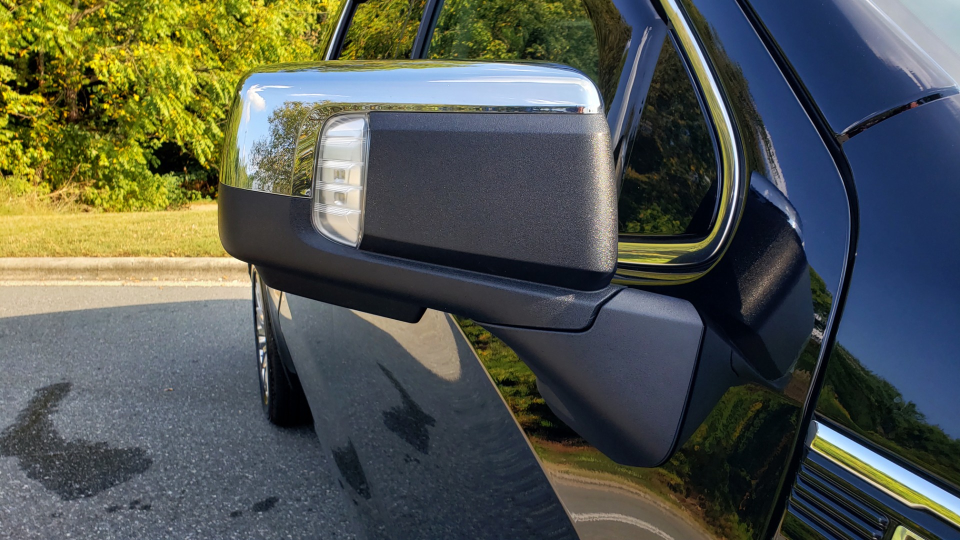 Used 2019 GMC SIERRA 1500 DENALI ULTIMATE 4WD / NAV / TECH PKG / DRVR ALRT for sale Sold at Formula Imports in Charlotte NC 28227 32