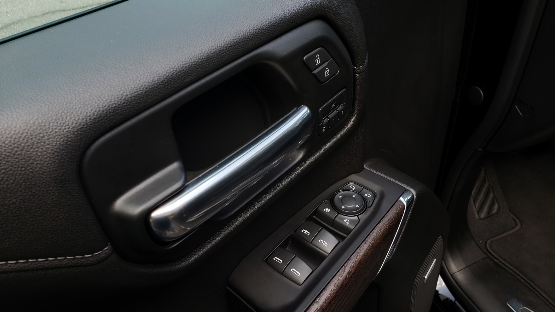 Used 2019 GMC SIERRA 1500 DENALI ULTIMATE 4WD / NAV / TECH PKG / DRVR ALRT for sale Sold at Formula Imports in Charlotte NC 28227 41