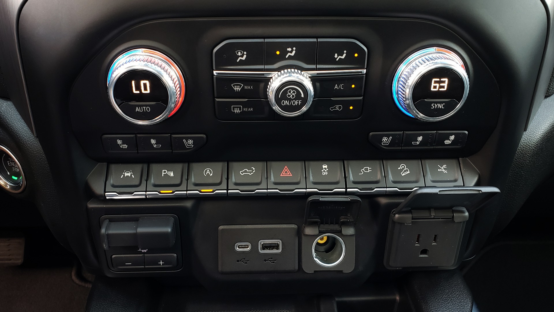 Used 2019 GMC SIERRA 1500 DENALI ULTIMATE 4WD / NAV / TECH PKG / DRVR ALRT for sale Sold at Formula Imports in Charlotte NC 28227 53