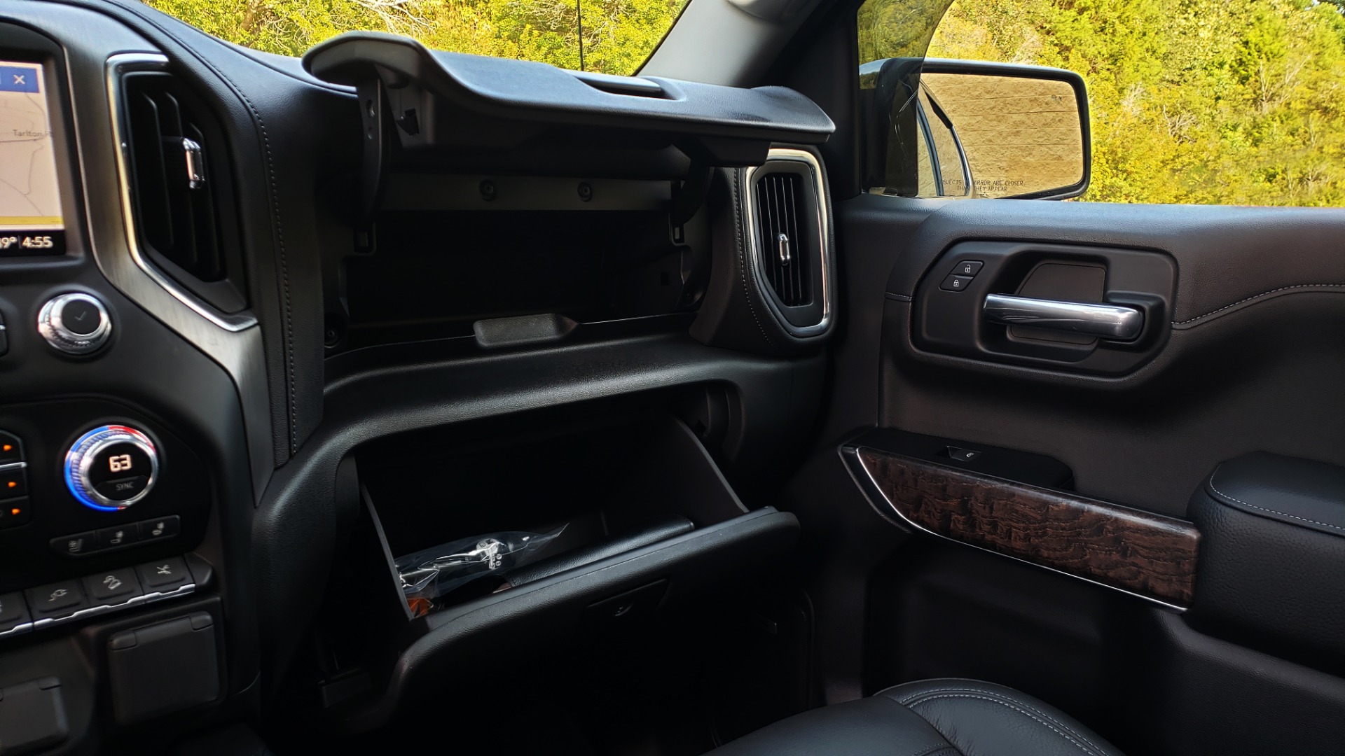 Used 2019 GMC SIERRA 1500 DENALI ULTIMATE 4WD / NAV / TECH PKG / DRVR ALRT for sale Sold at Formula Imports in Charlotte NC 28227 56