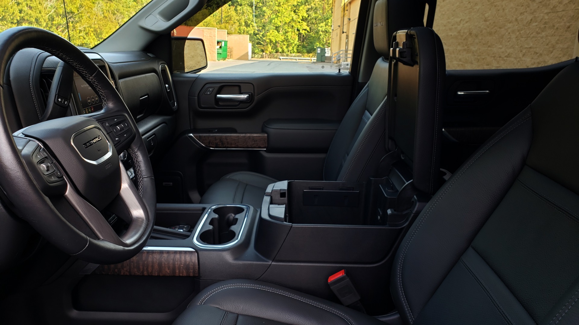 Used 2019 GMC SIERRA 1500 DENALI ULTIMATE 4WD / NAV / TECH PKG / DRVR ALRT for sale Sold at Formula Imports in Charlotte NC 28227 61