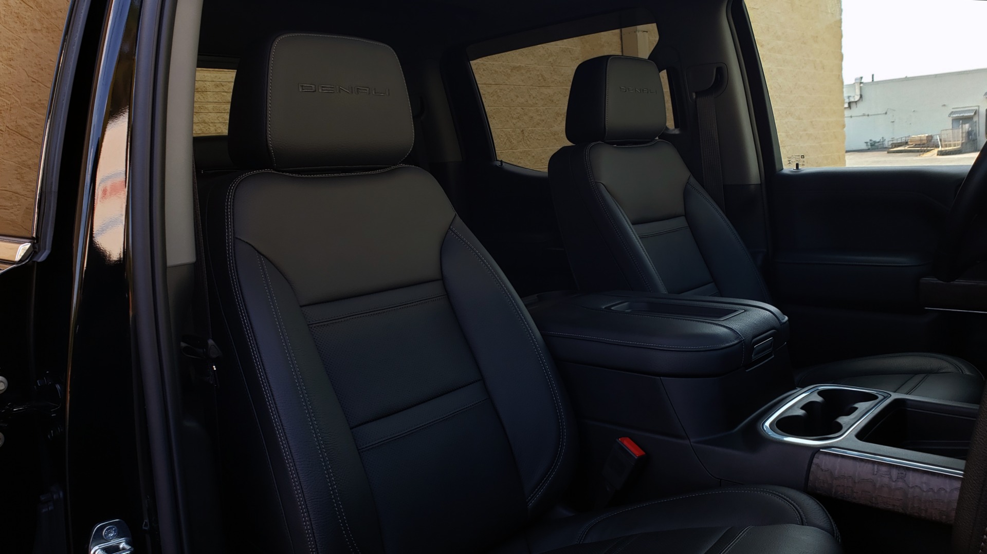 Used 2019 GMC SIERRA 1500 DENALI ULTIMATE 4WD / NAV / TECH PKG / DRVR ALRT for sale Sold at Formula Imports in Charlotte NC 28227 71