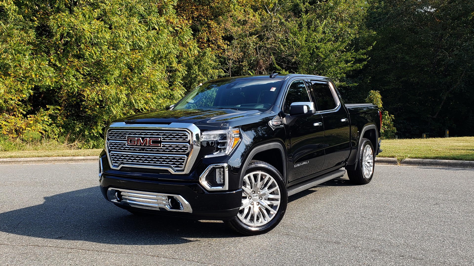 Used 2019 GMC SIERRA 1500 DENALI ULTIMATE 4WD / NAV / TECH PKG / DRVR ALRT for sale Sold at Formula Imports in Charlotte NC 28227 1