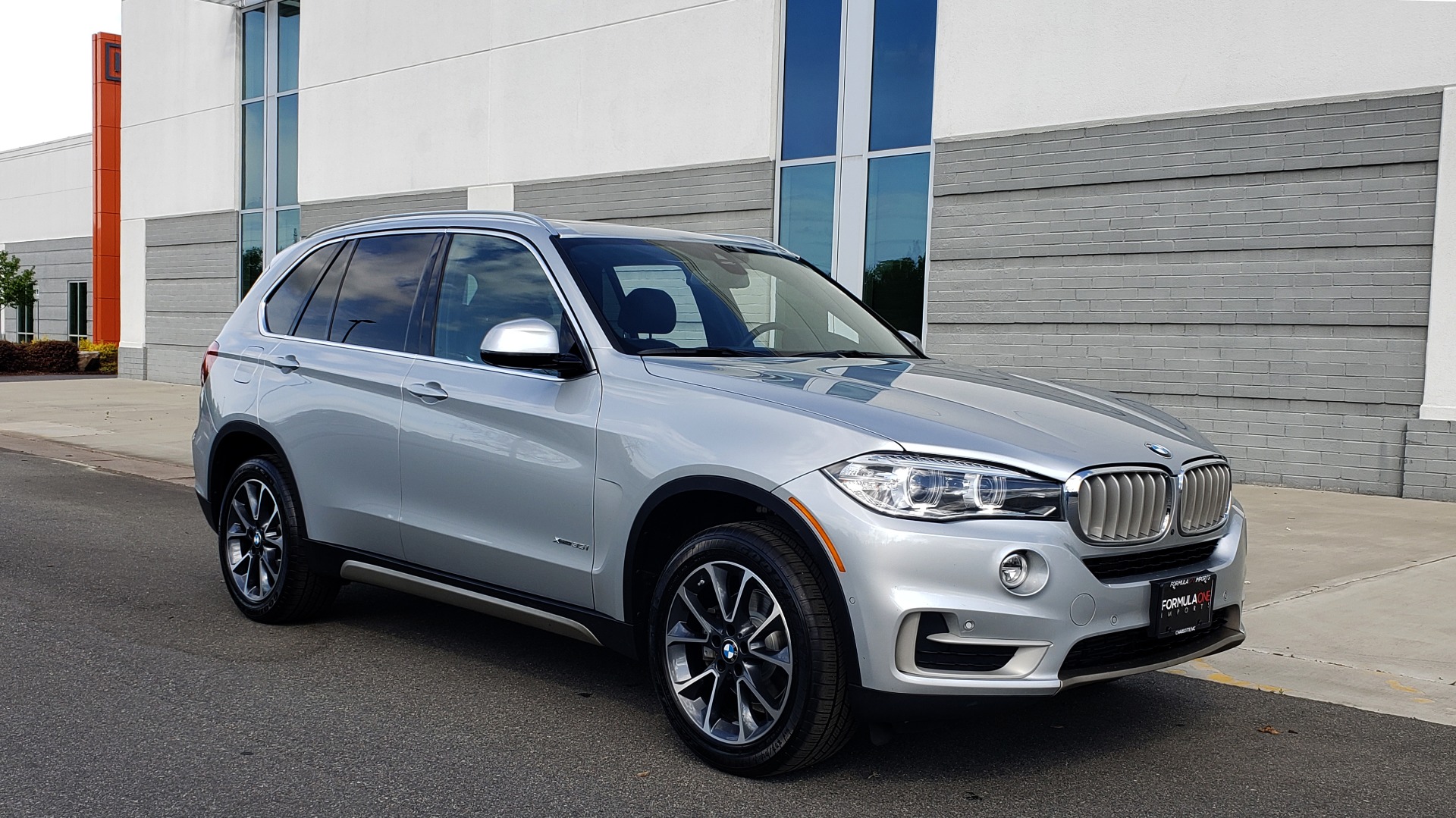 Used 2018 BMW X5 XDRIVE35I PREMIUM / NAV / PANO-ROOF / DRIVER ASST / REARVIEW for sale Sold at Formula Imports in Charlotte NC 28227 10