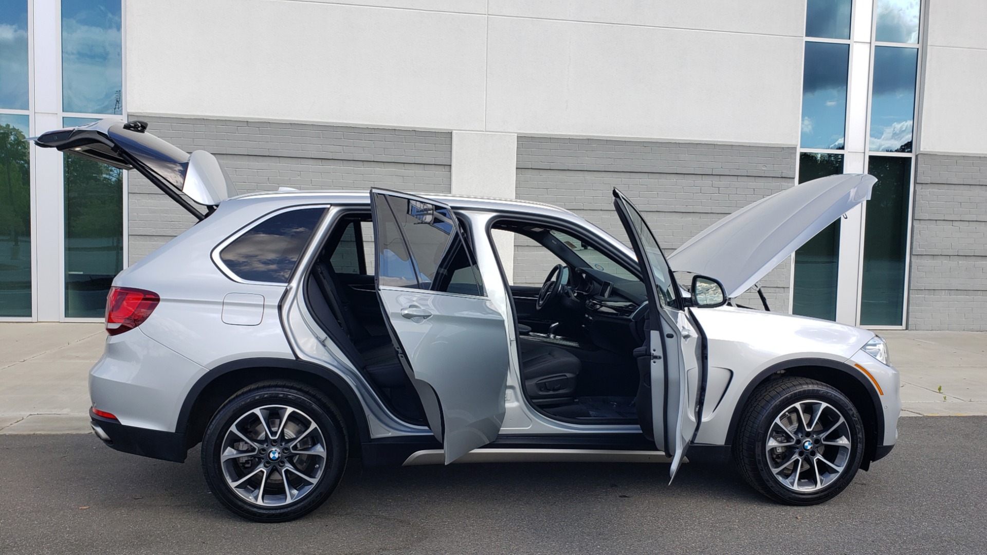 Used 2018 BMW X5 XDRIVE35I PREMIUM / NAV / PANO-ROOF / DRIVER ASST / REARVIEW for sale Sold at Formula Imports in Charlotte NC 28227 14