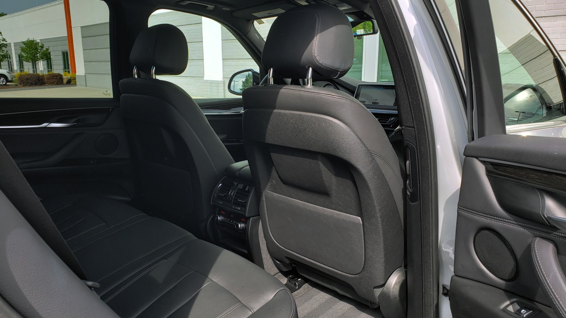 Used 2018 BMW X5 XDRIVE35I PREMIUM / NAV / PANO-ROOF / DRIVER ASST / REARVIEW for sale Sold at Formula Imports in Charlotte NC 28227 81