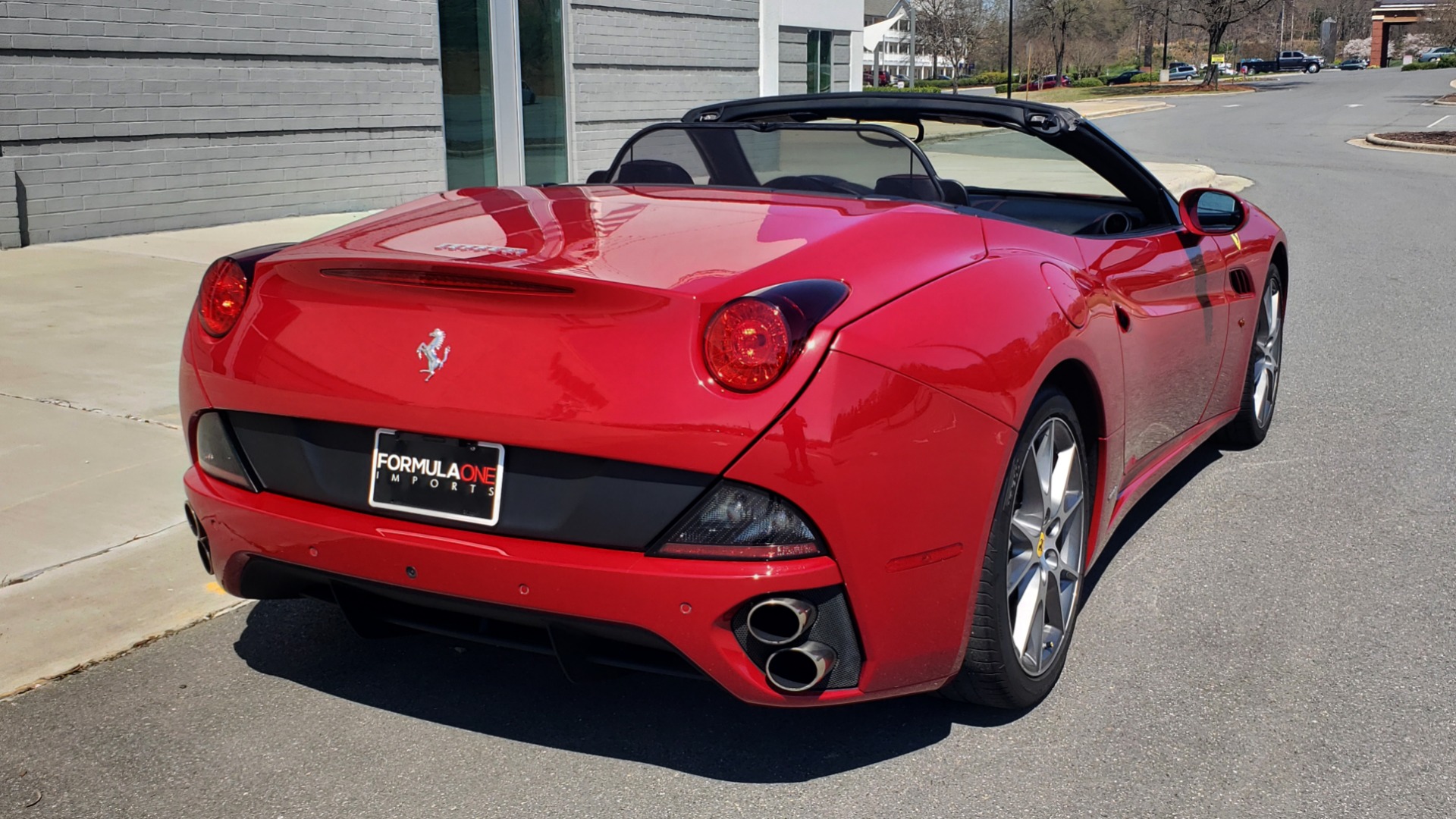 Used 2014 Ferrari CALIFORNIA CONVERTIBLE 2+2 / NAV / PARK SENS / CAMERA / TPMS for sale Sold at Formula Imports in Charlotte NC 28227 16