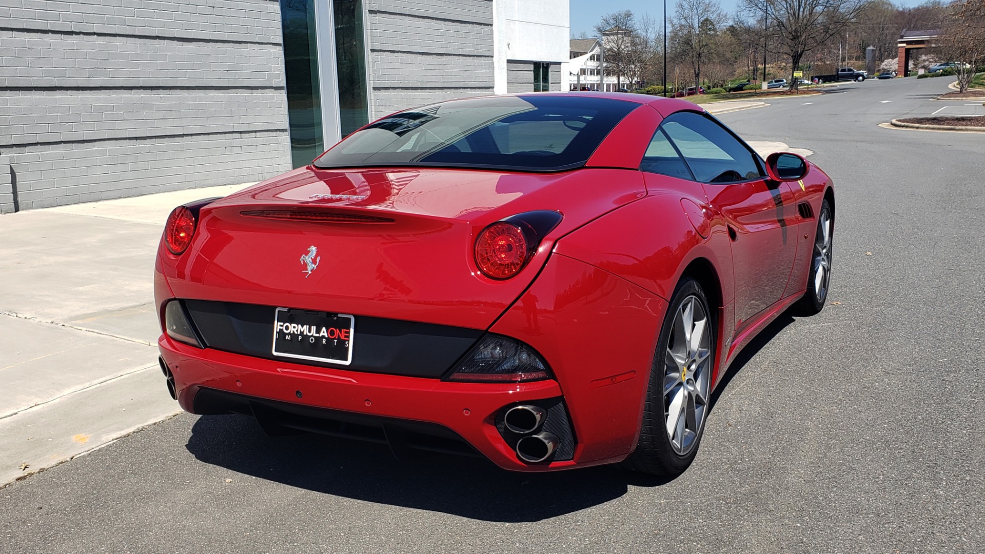 Used 2014 Ferrari CALIFORNIA CONVERTIBLE 2+2 / NAV / PARK SENS / CAMERA / TPMS for sale Sold at Formula Imports in Charlotte NC 28227 17