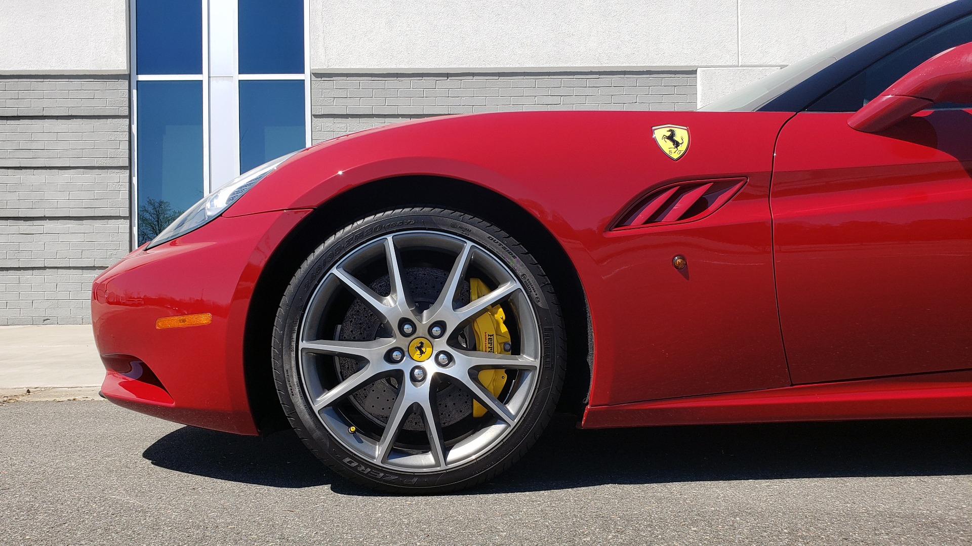 Used 2014 Ferrari CALIFORNIA CONVERTIBLE 2+2 / NAV / PARK SENS / CAMERA / TPMS for sale Sold at Formula Imports in Charlotte NC 28227 81