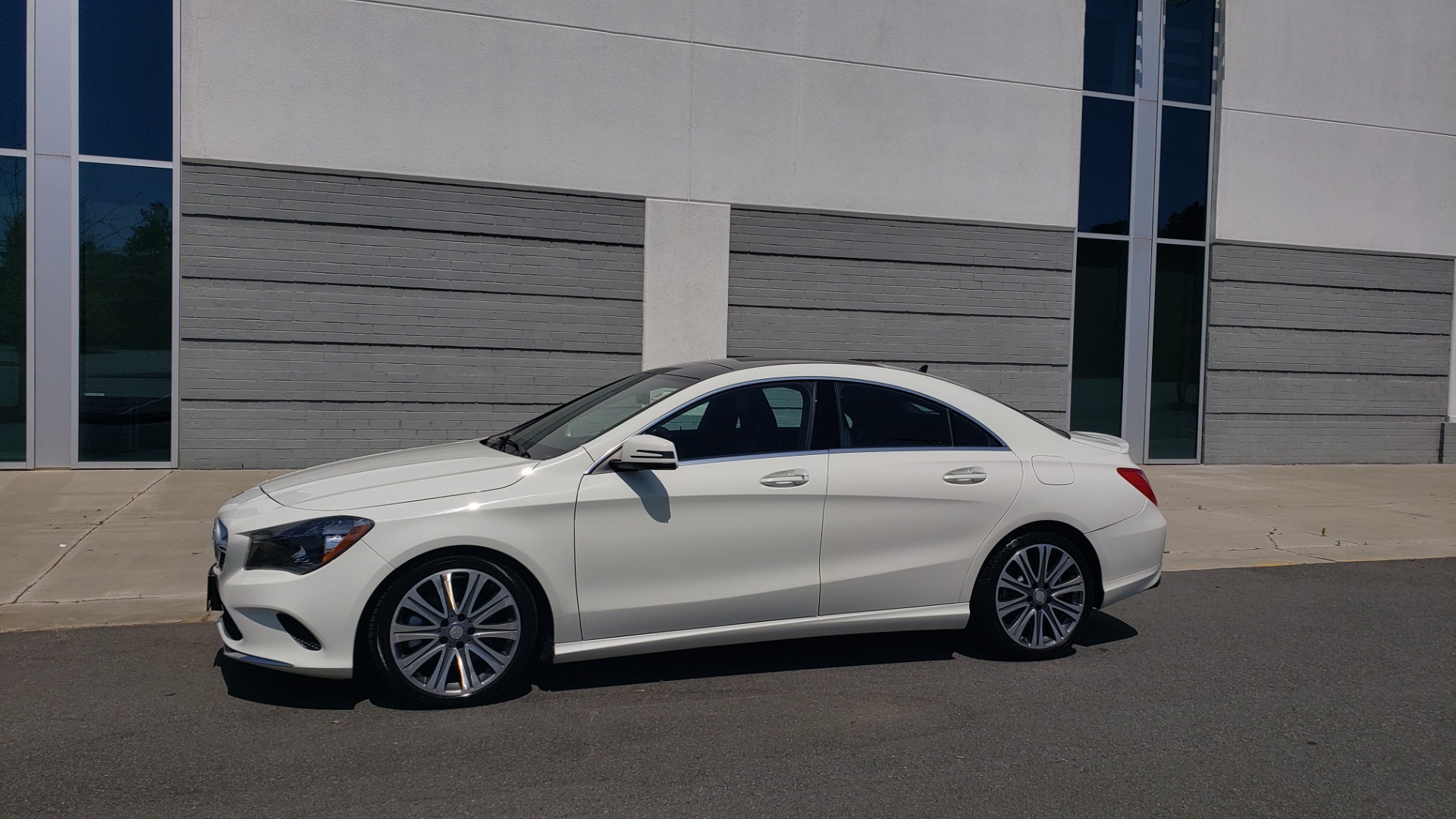 Used 2018 Mercedes-Benz CLA 250 4MATIC PREMIUM / PANO-ROOF / CONV PKG / APPLE / REARVIEW for sale Sold at Formula Imports in Charlotte NC 28227 3