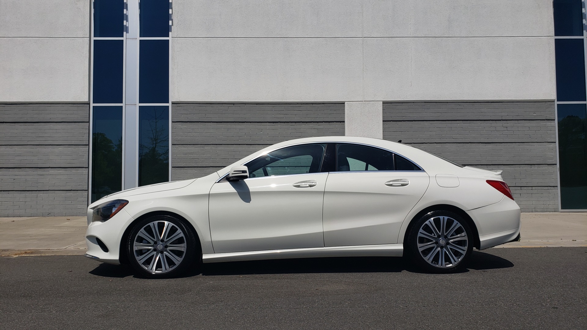 Used 2018 Mercedes-Benz CLA 250 4MATIC PREMIUM / PANO-ROOF / CONV PKG / APPLE / REARVIEW for sale Sold at Formula Imports in Charlotte NC 28227 4
