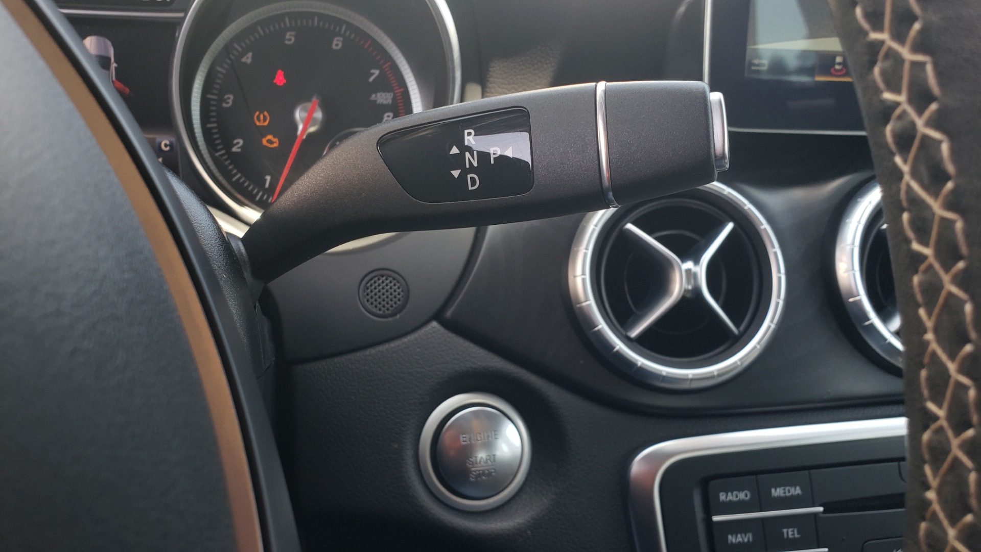 Used 2018 Mercedes-Benz CLA 250 4MATIC PREMIUM / PANO-ROOF / CONV PKG / APPLE / REARVIEW for sale Sold at Formula Imports in Charlotte NC 28227 40